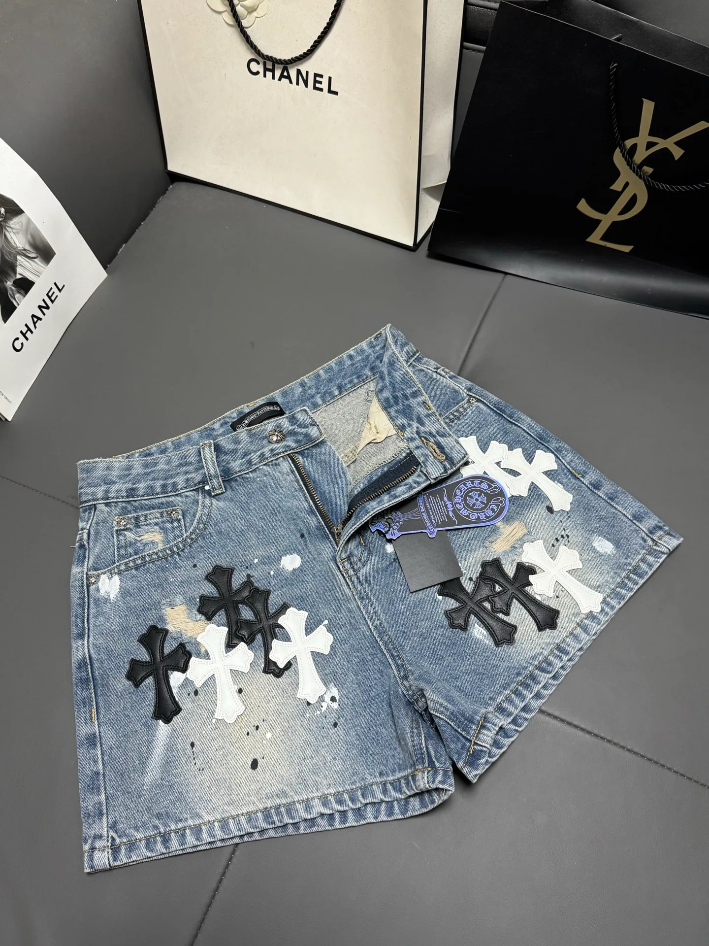 Шорты Женские Chrome Hearts 11352821