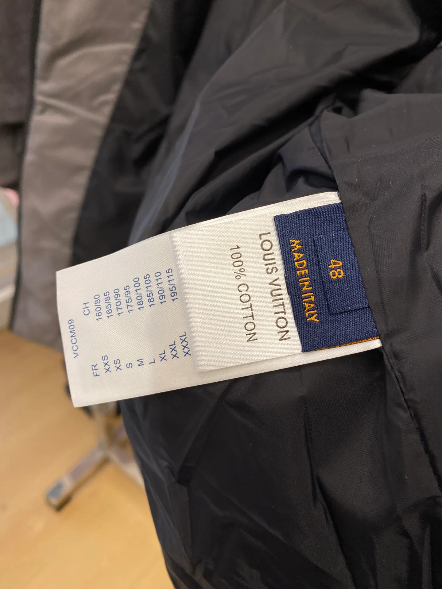 Куртки И Пуховики Мужские Louis Vuitton 1941406