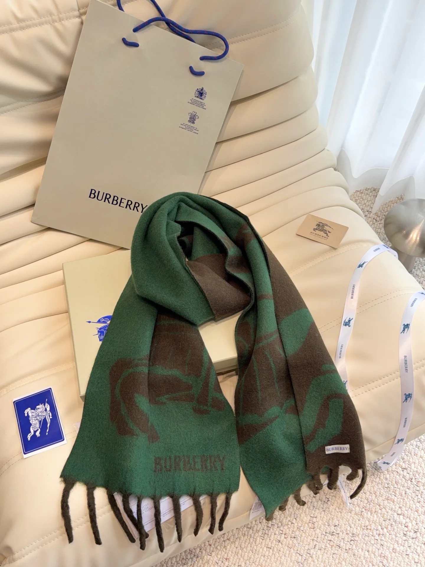 Шарфы Burberry 18401221