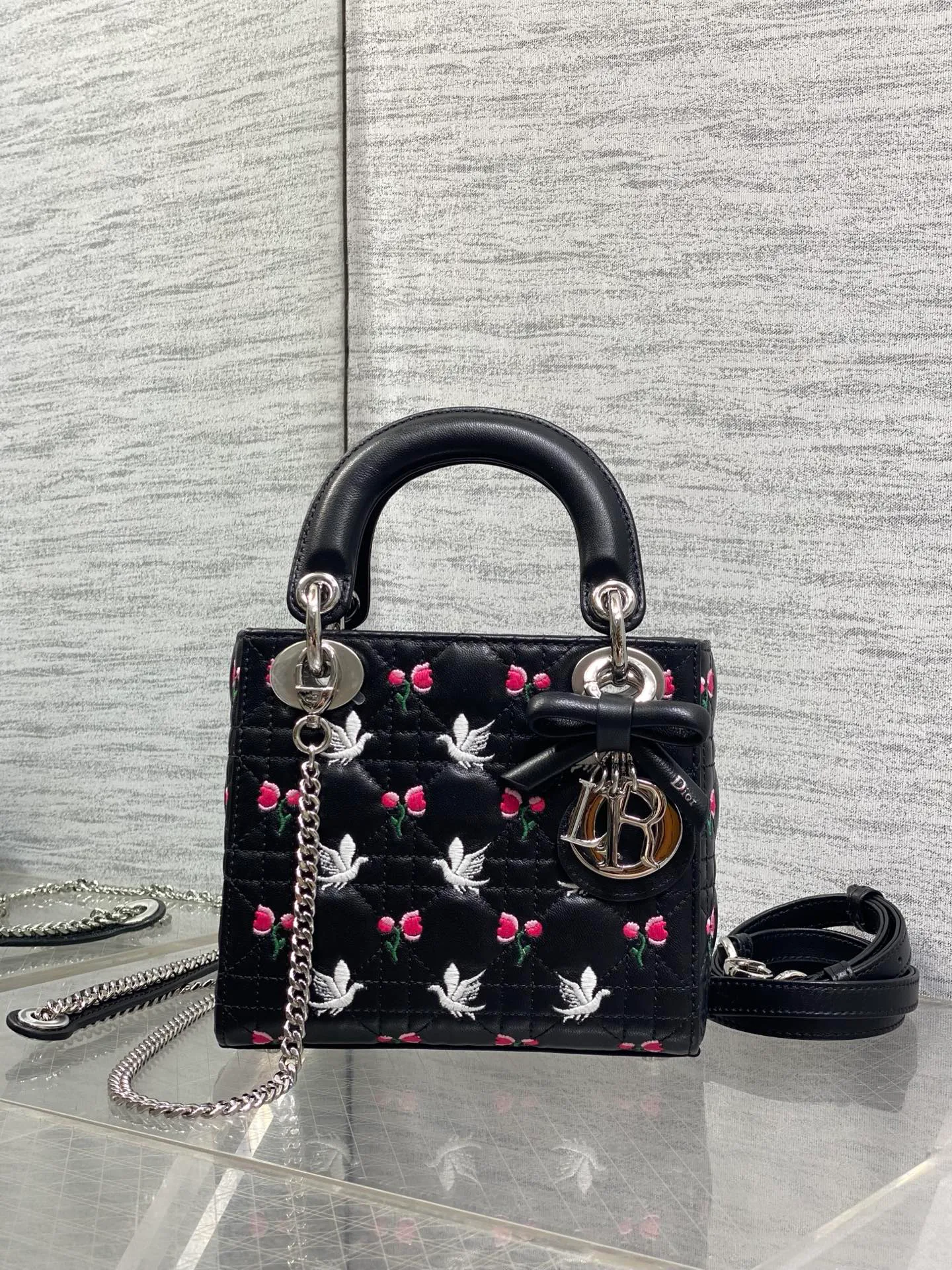 Классические Сумки Женские Christian Dior 17601332