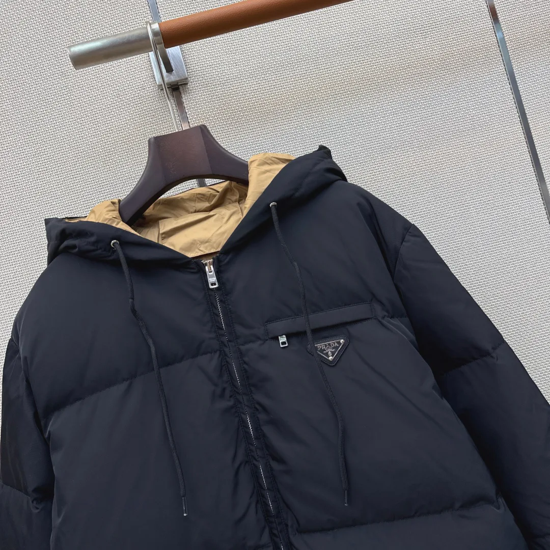 Куртки И Пуховики Женские Prada 18183489