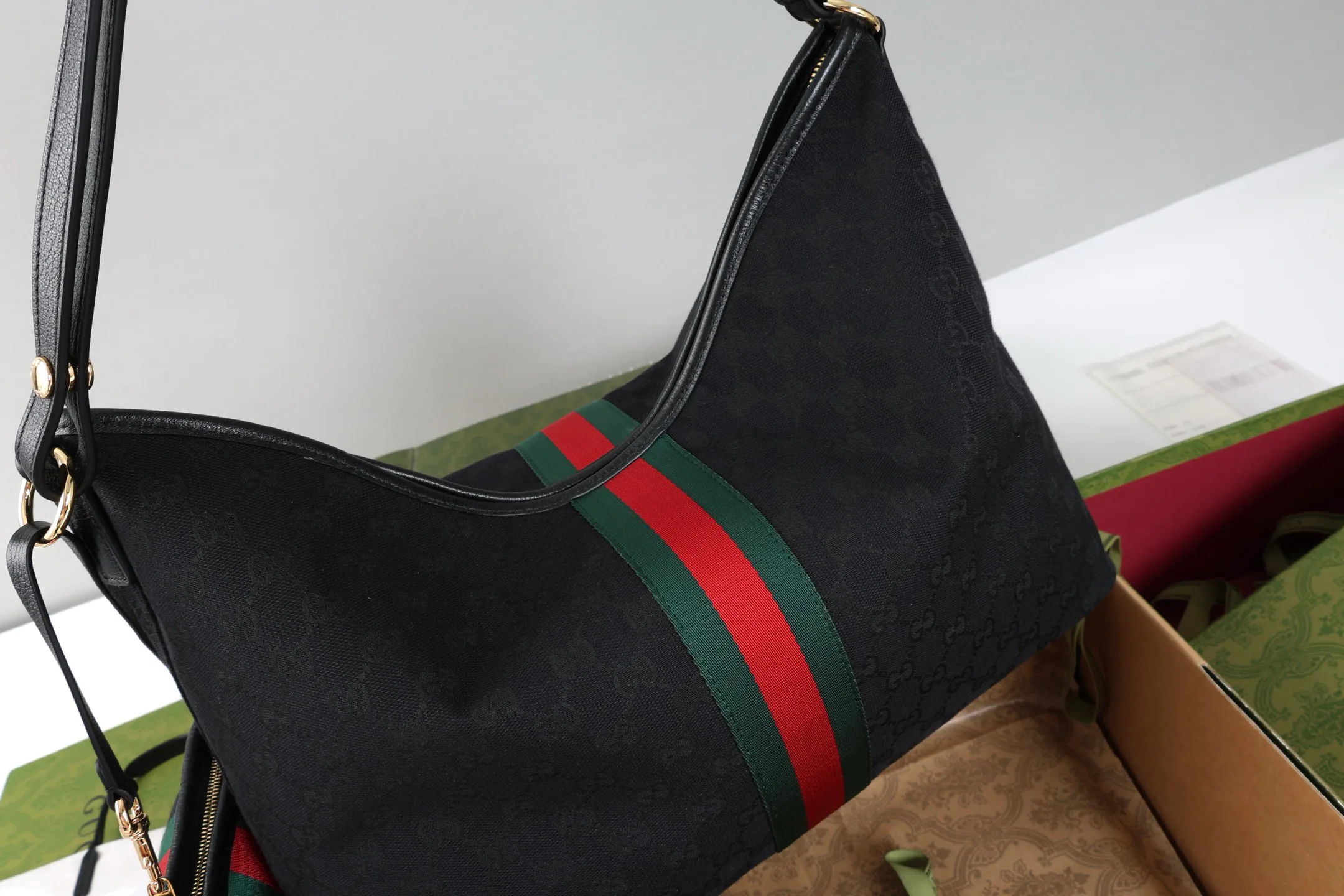 Классические Сумки Женские Gucci 18250602