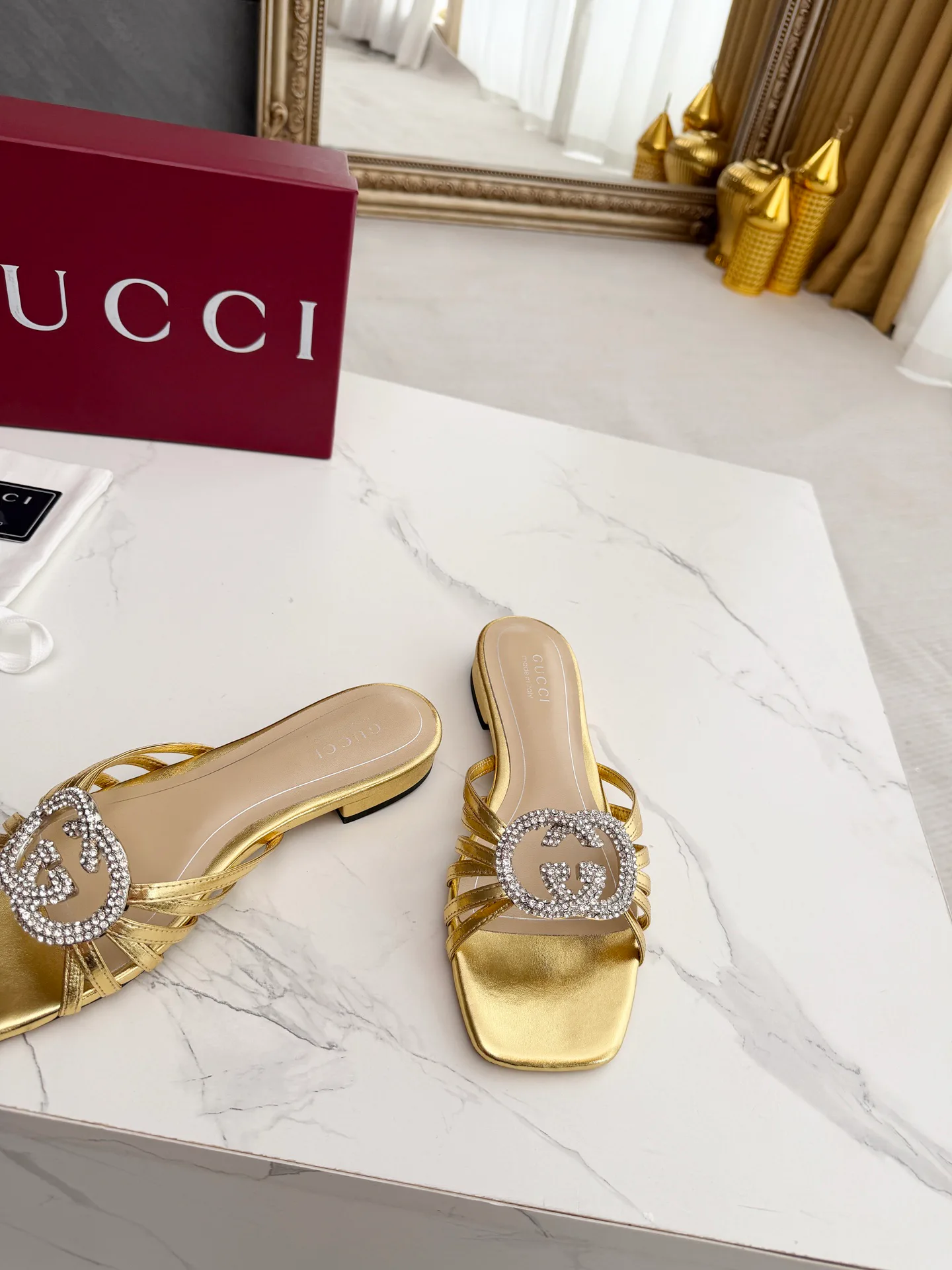Шлепанцы Женские Gucci 556090
