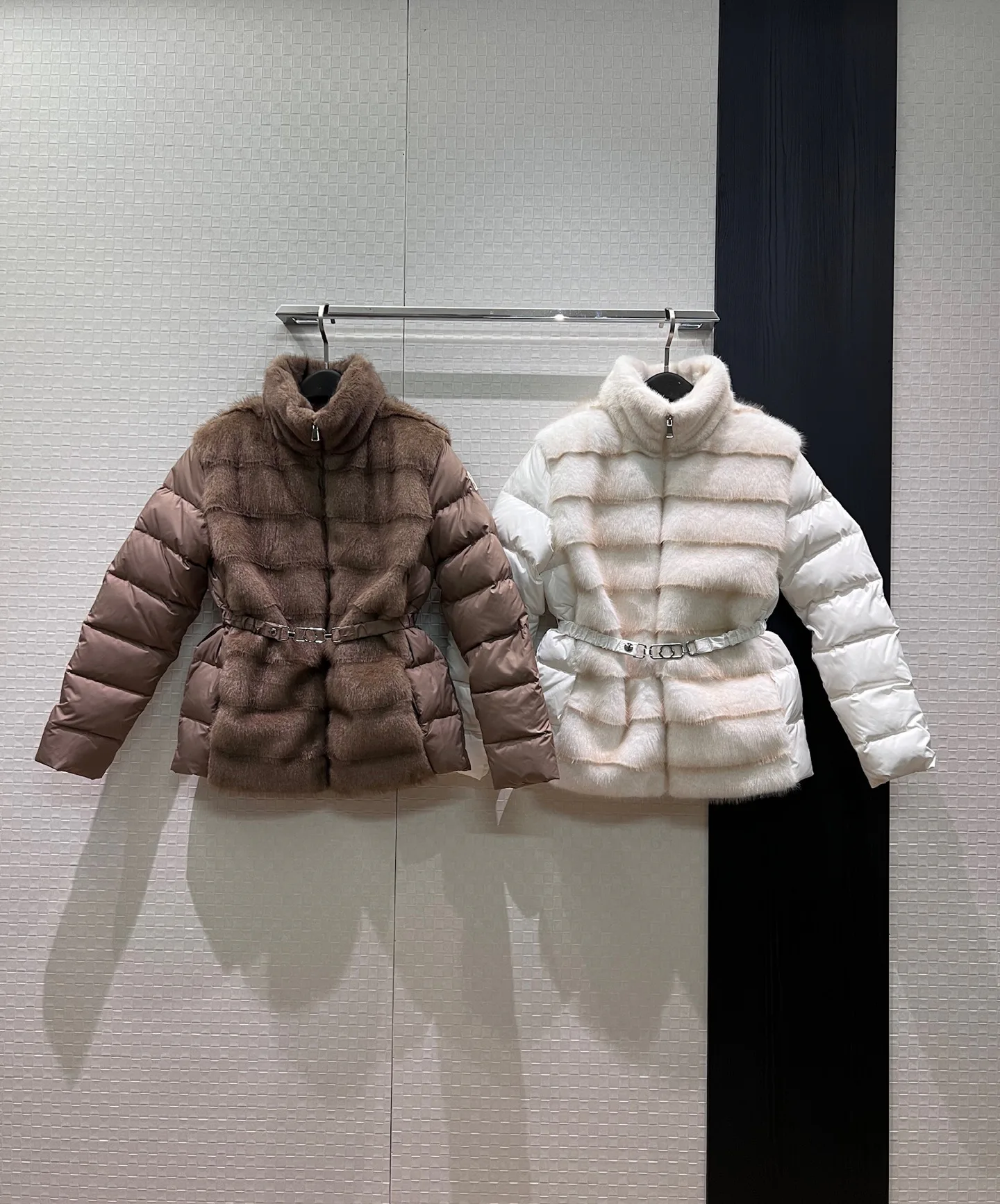 Куртки И Пуховики Женские Moncler 18778156
