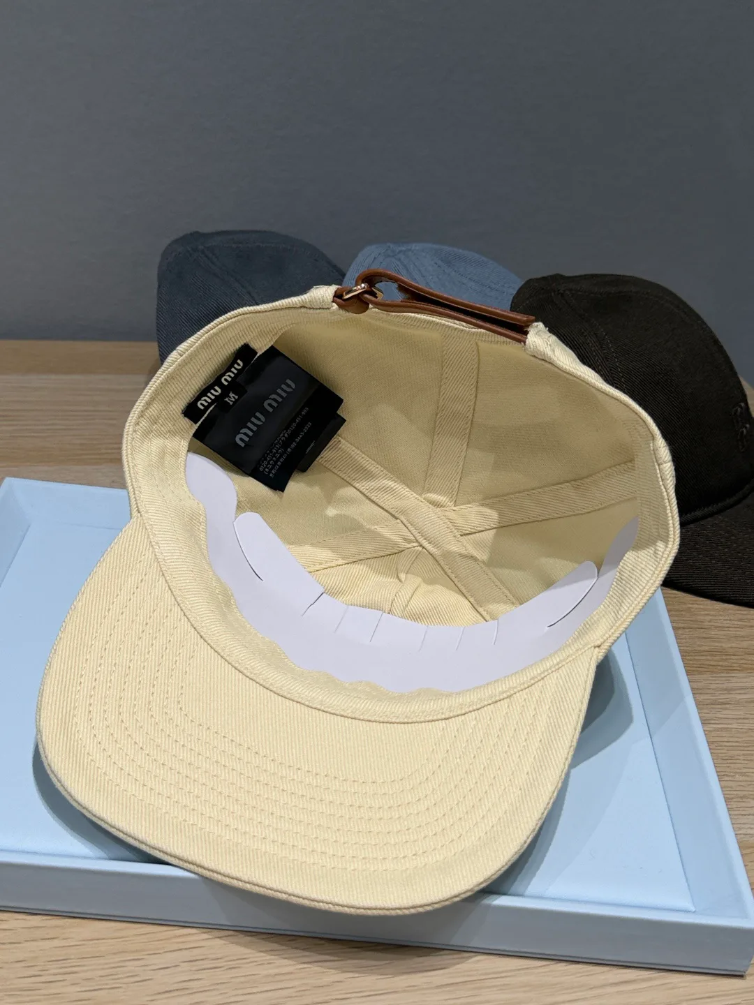 Головные Уборы Miu Miu 869566