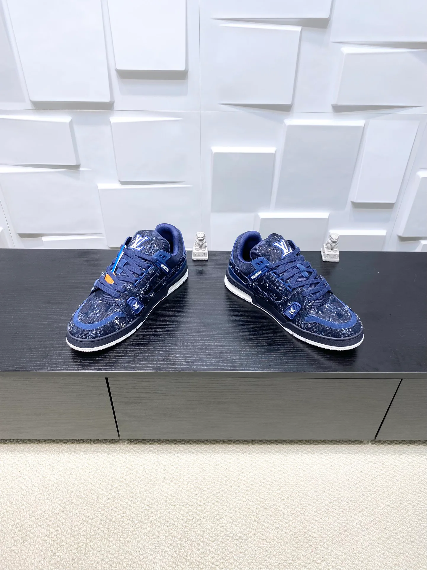 Кроссовки Мужские Louis Vuitton 11437308