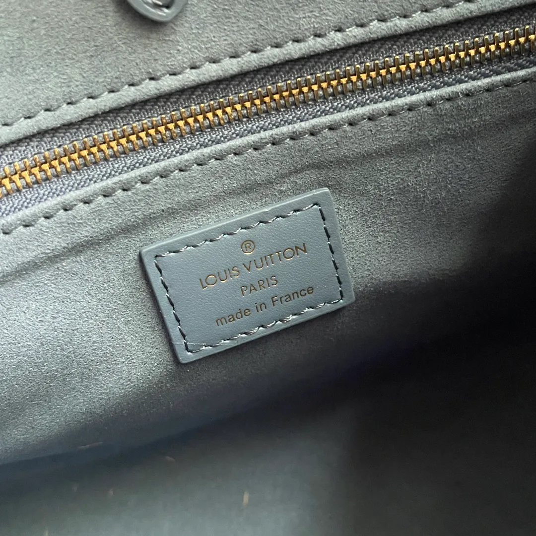 Классические Сумки Женские Louis Vuitton 11886367