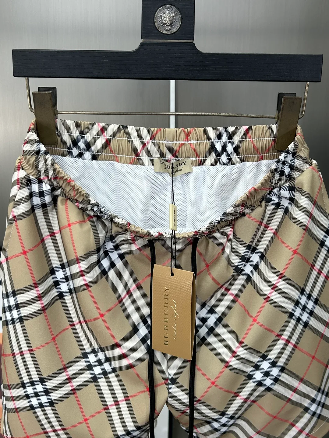 Шорты Мужские Burberry 16860187