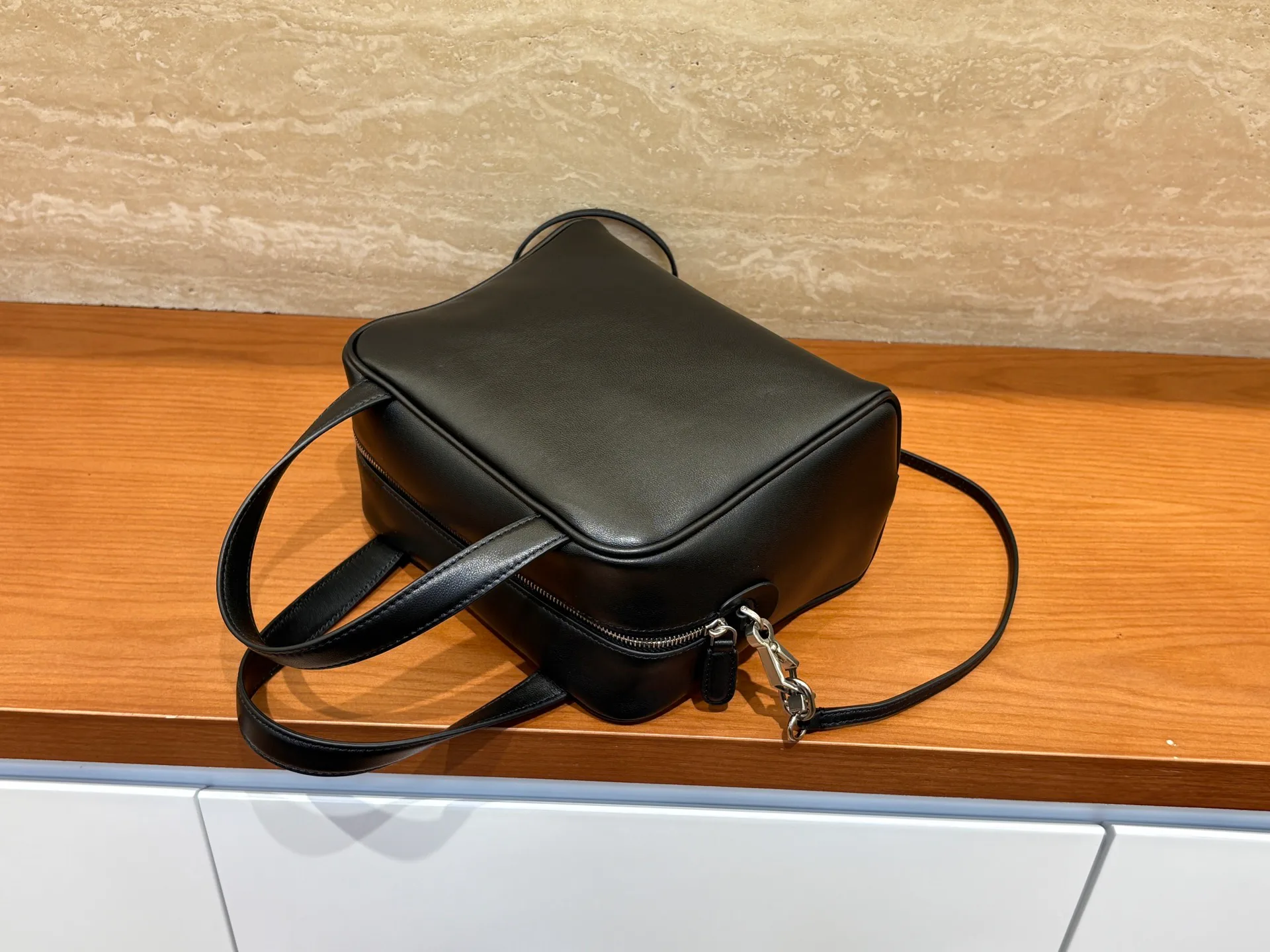 Классические Сумки Женские The Row 17104496