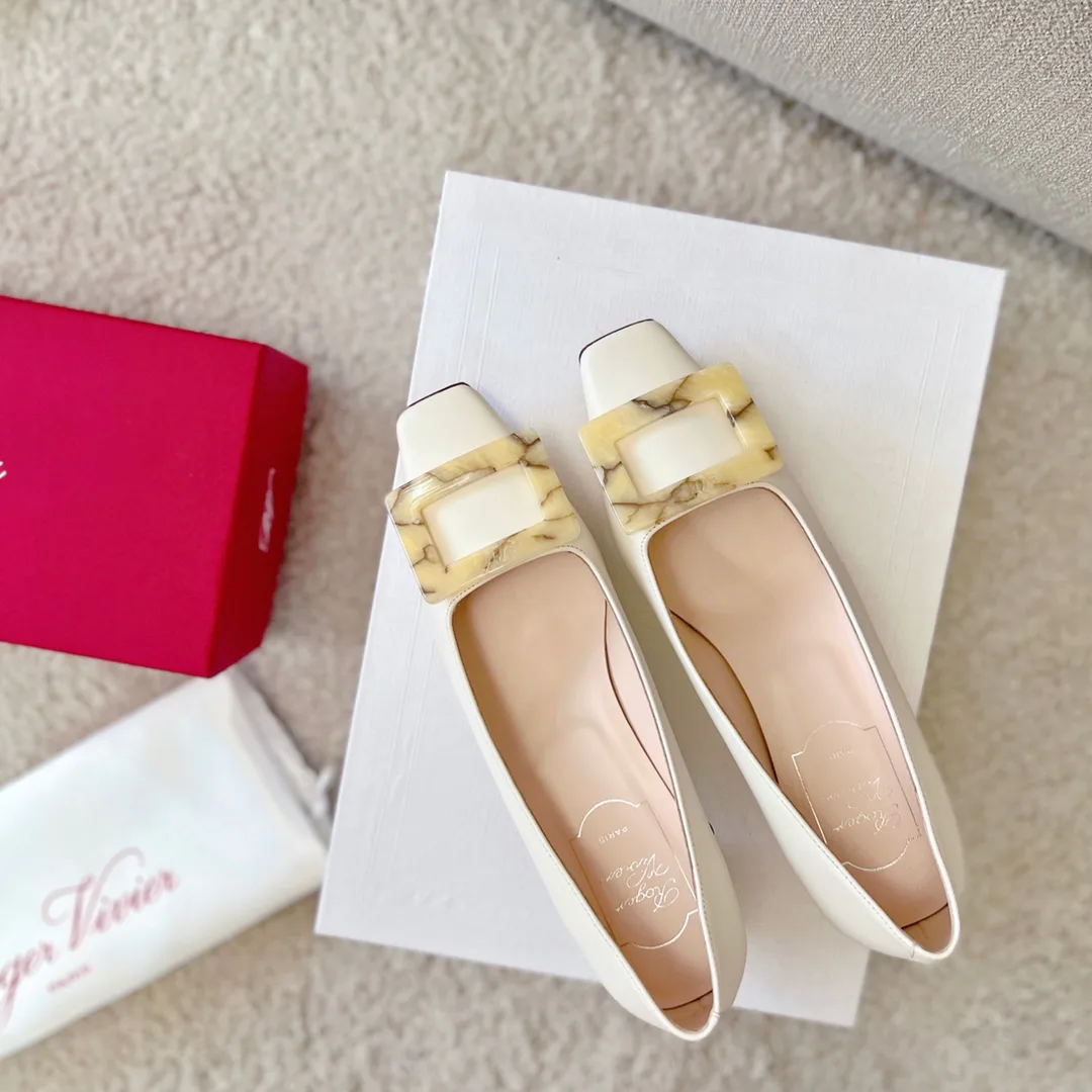 Туфли Женские Roger Vivier 17550737