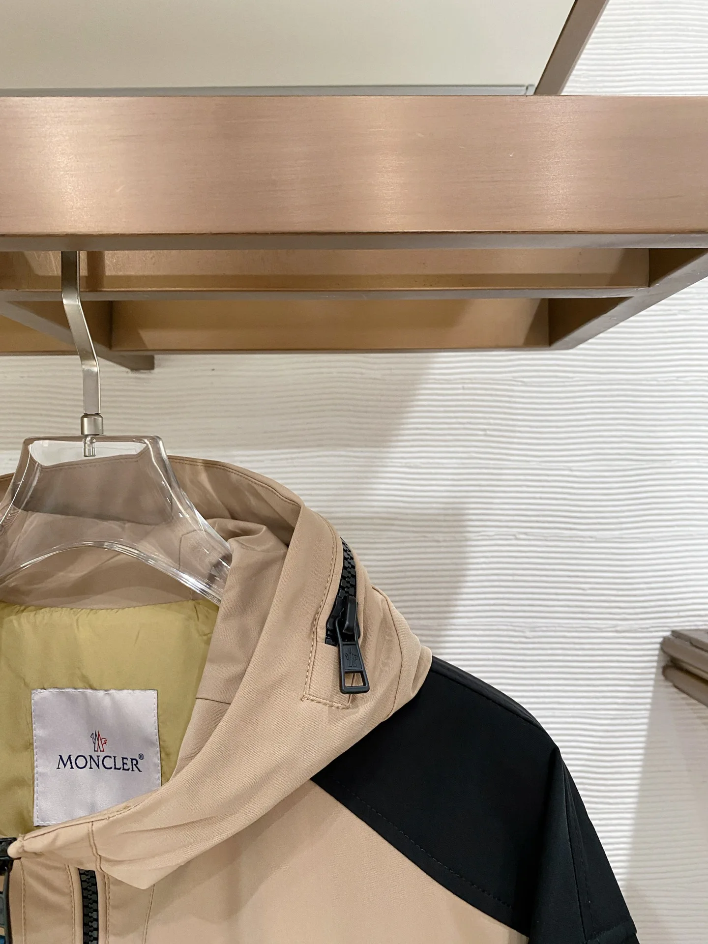 Куртки И Пуховики Мужские Moncler 11392190
