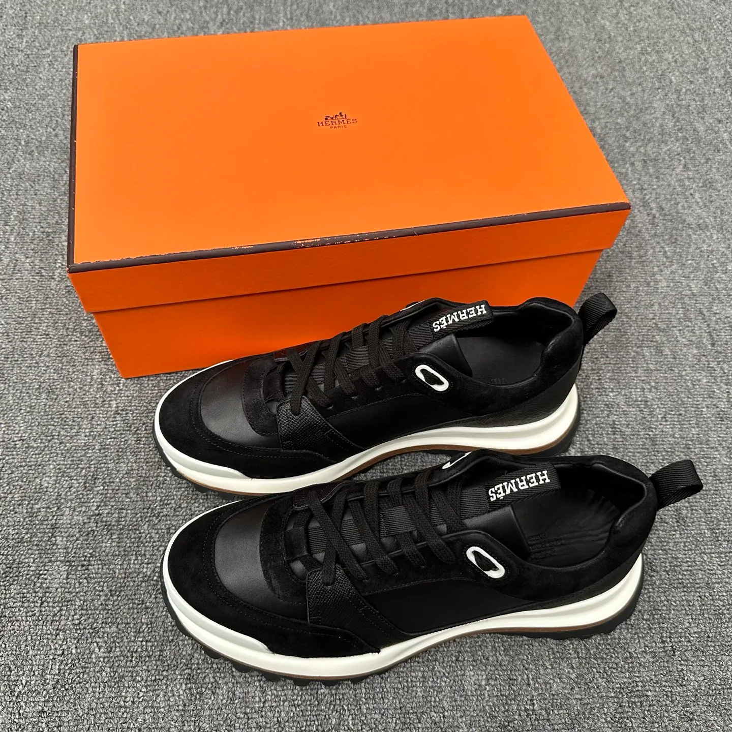 Кроссовки Мужские Hermes 18075947