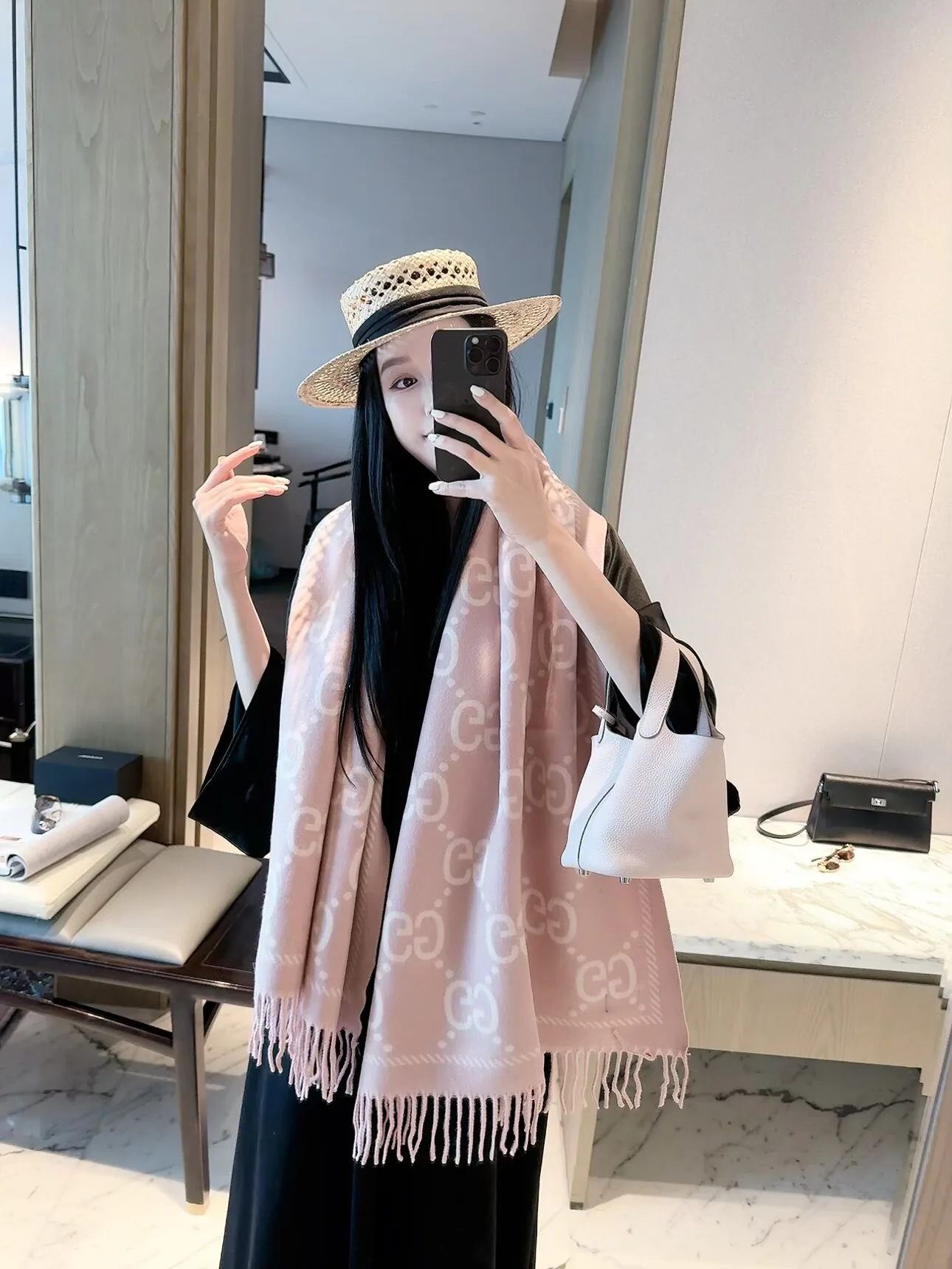 Шарфы Gucci 18322526