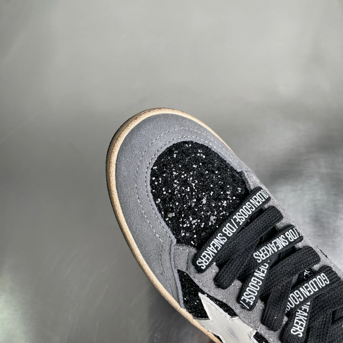 Кроссовки Женские Golden Goose 18039608