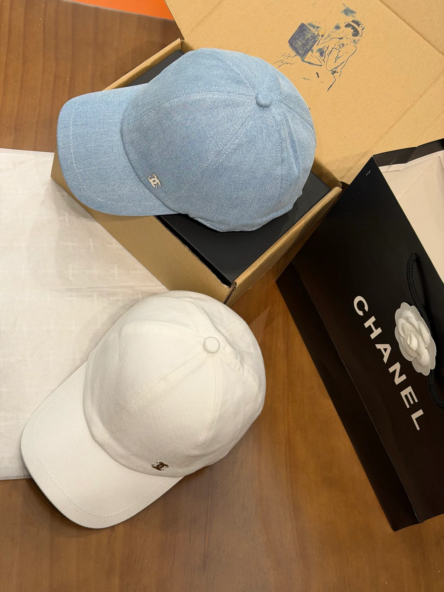 Головные Уборы Chanel 12697398