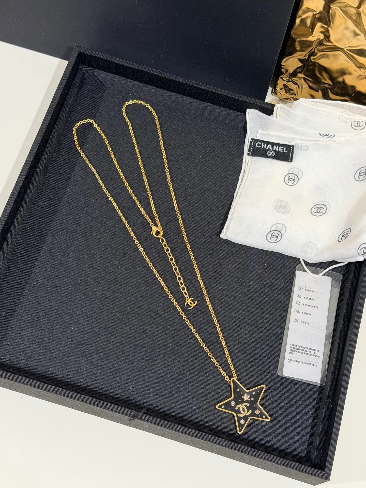 Бижутерия Chanel 18543997