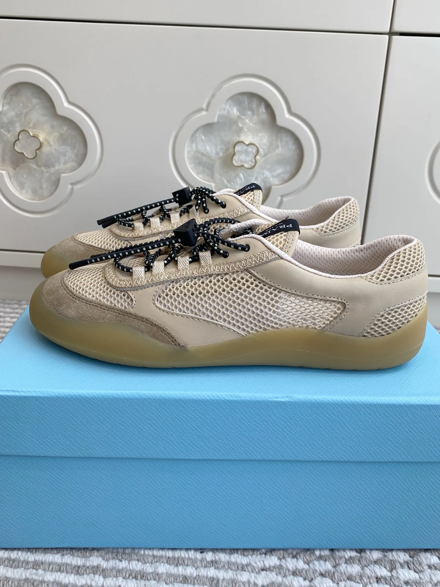 Кроссовки Женские Prada 13239495