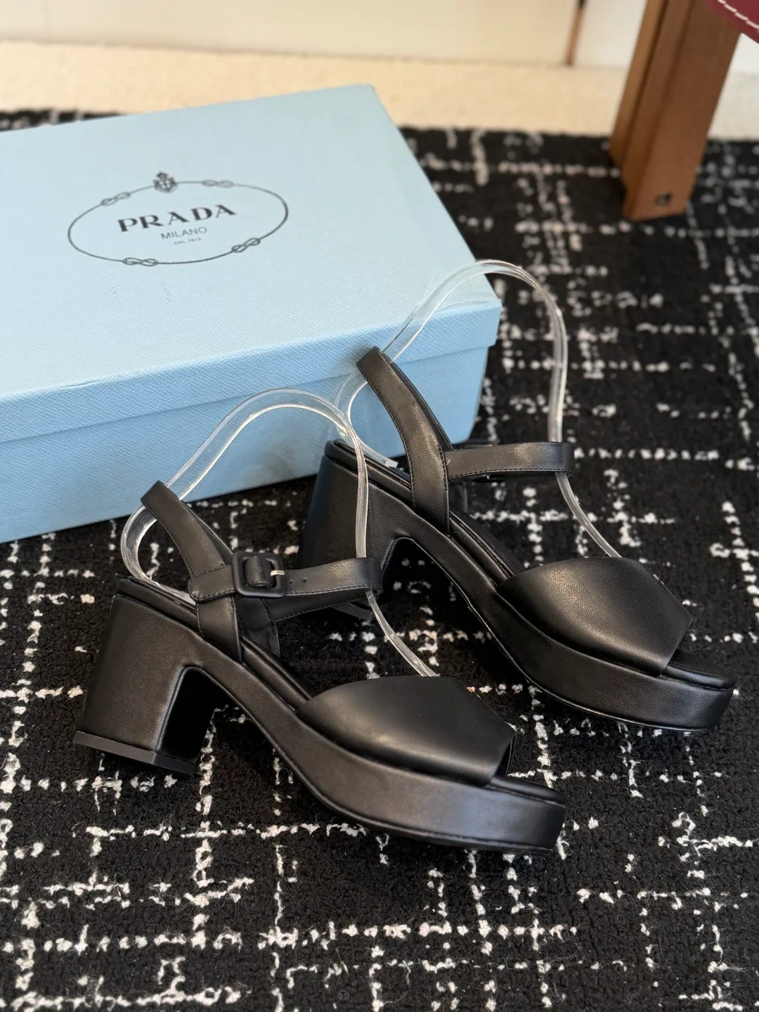 Босоножки Женские Prada 1262110