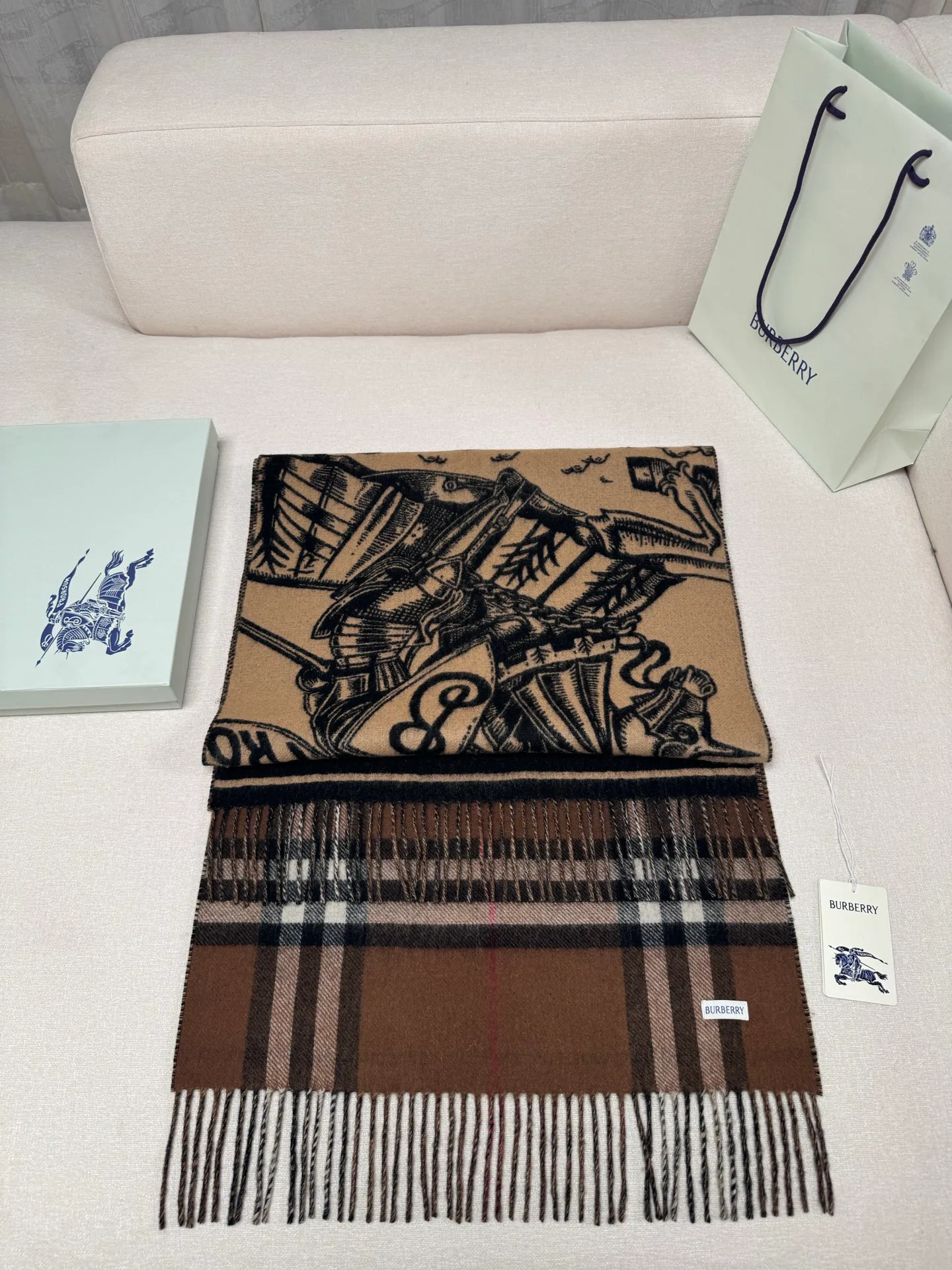 Шарфы Burberry 5020236