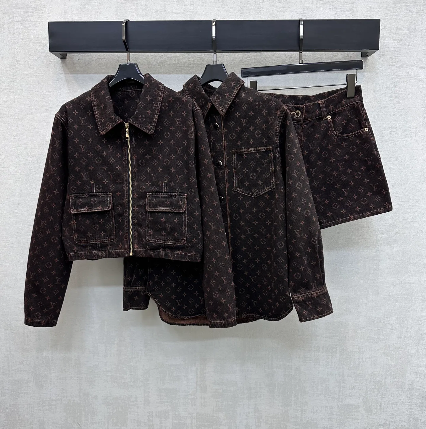 Шорты Женские Louis Vuitton 11682727