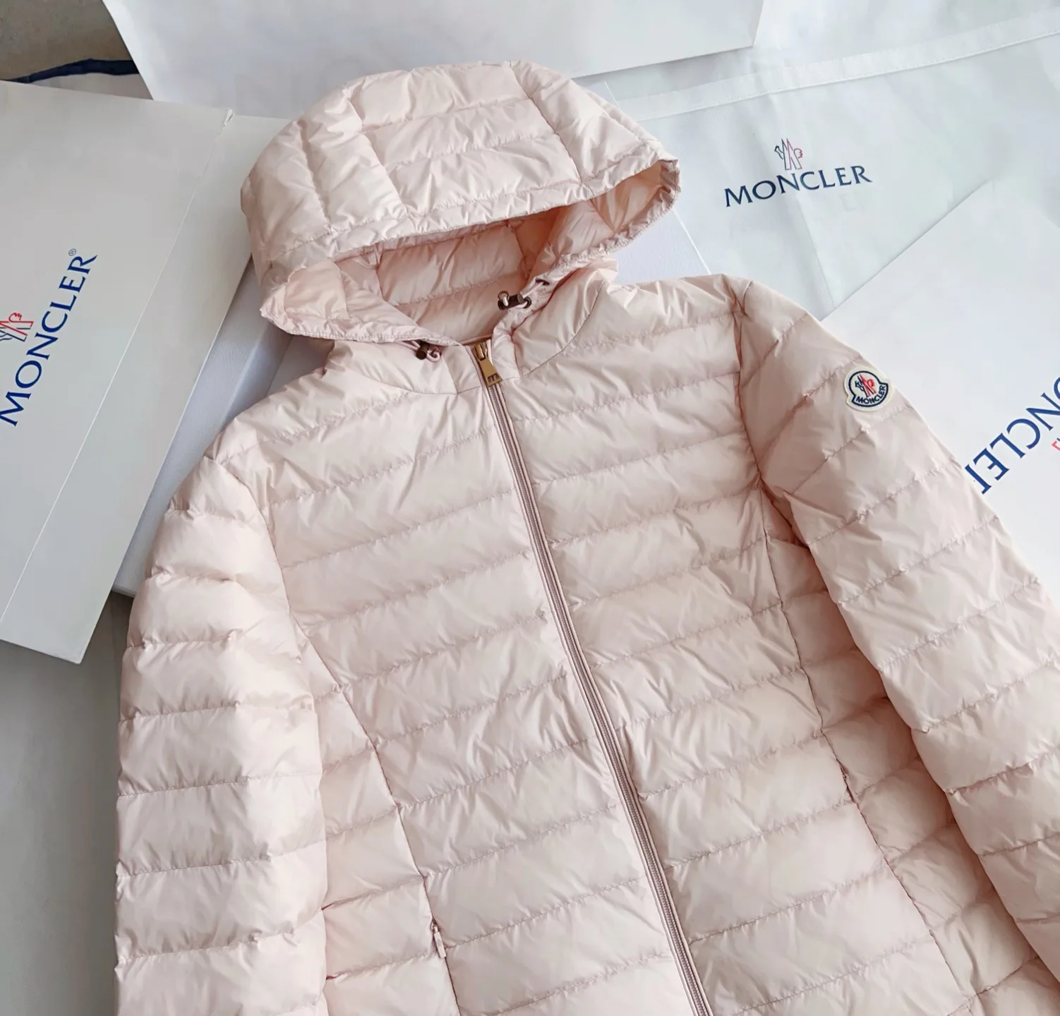 Куртки И Пуховики Женские Moncler 19417524