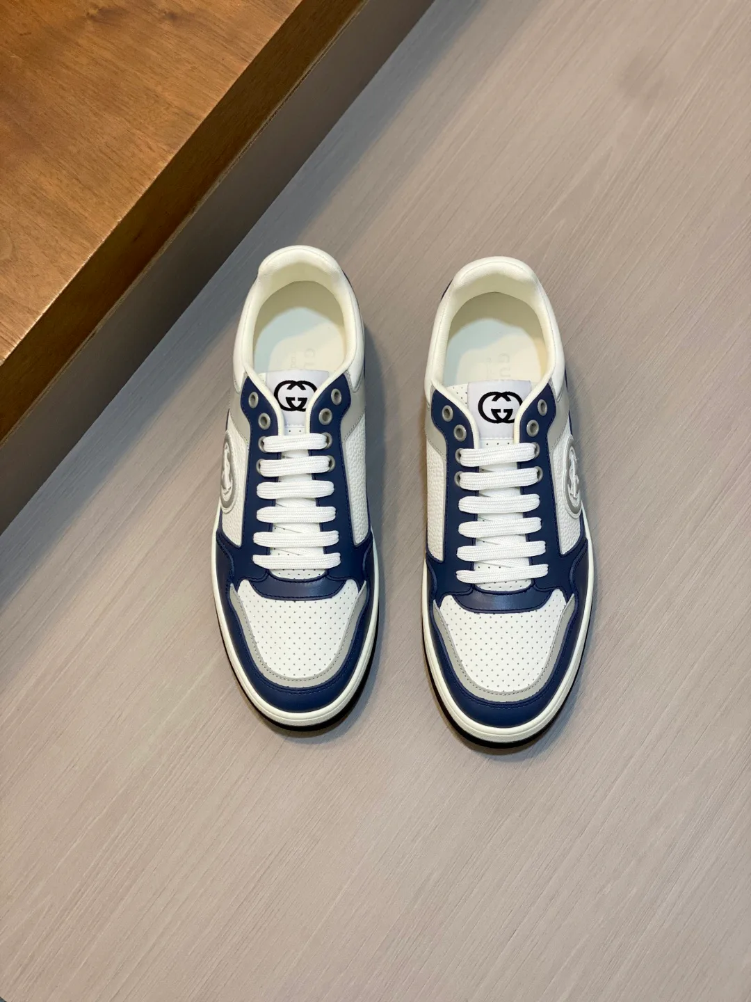Кроссовки Мужские Gucci 18078988
