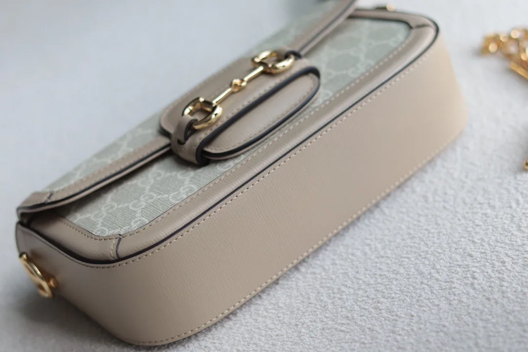 Классические Сумки Женские Gucci 11601473