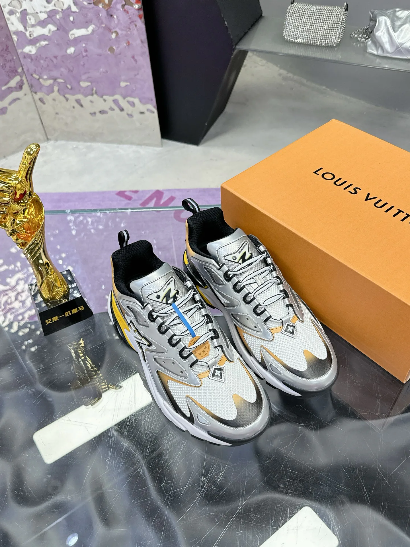 Кроссовки Мужские Louis Vuitton 841688