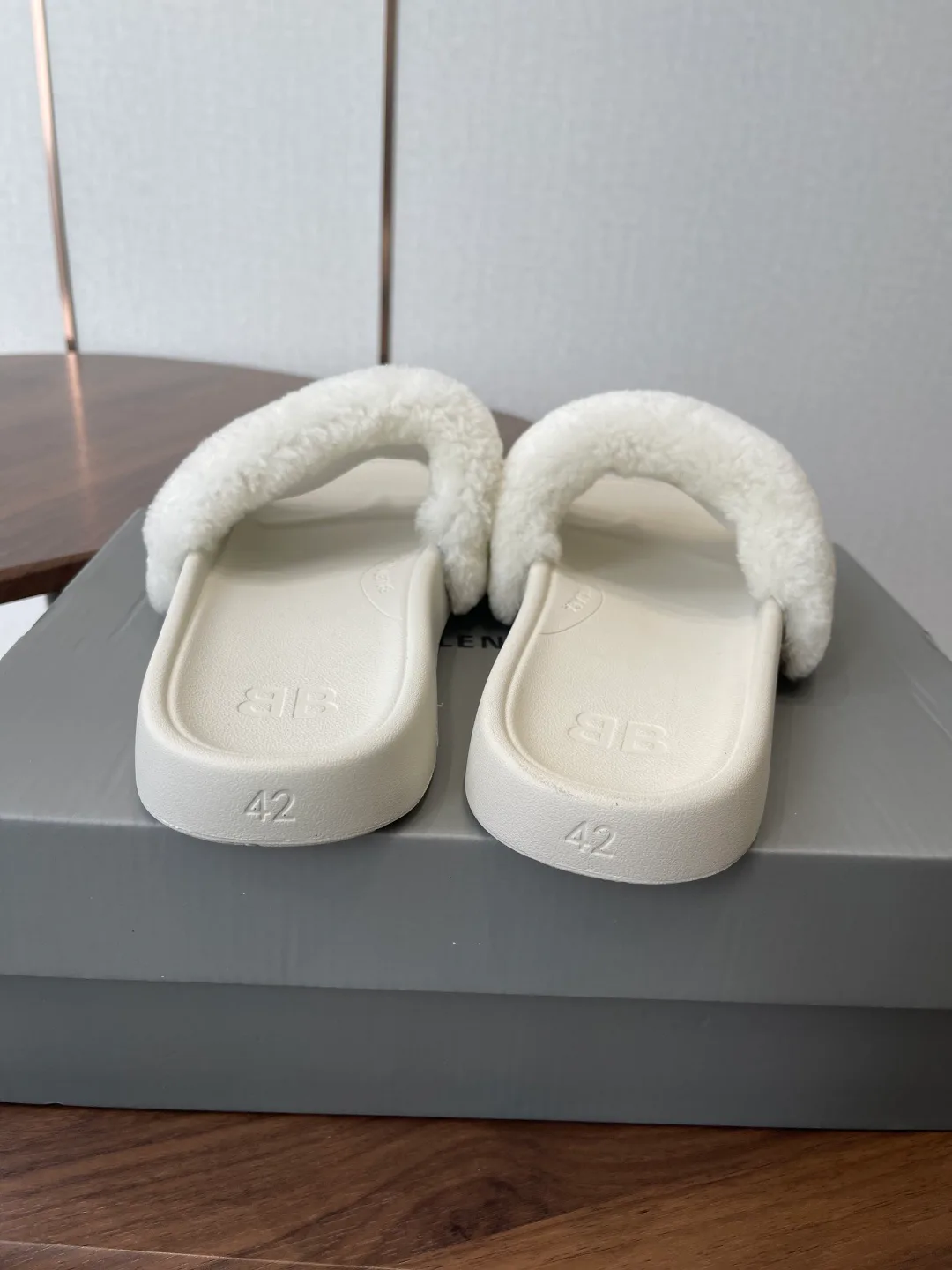 Шлепанцы Женские Balenciaga 11304159