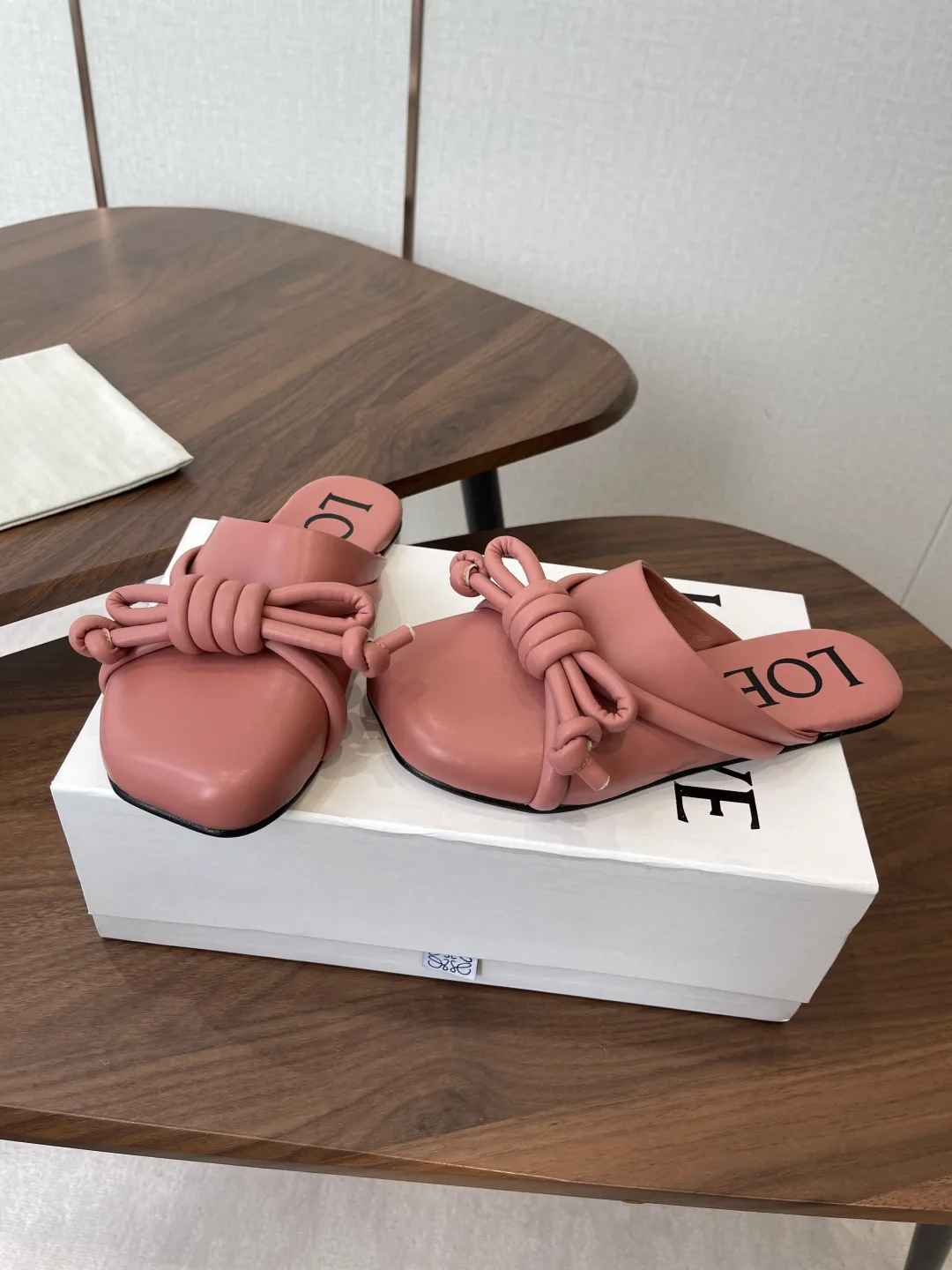 Шлепанцы Женские Loewe 11427971