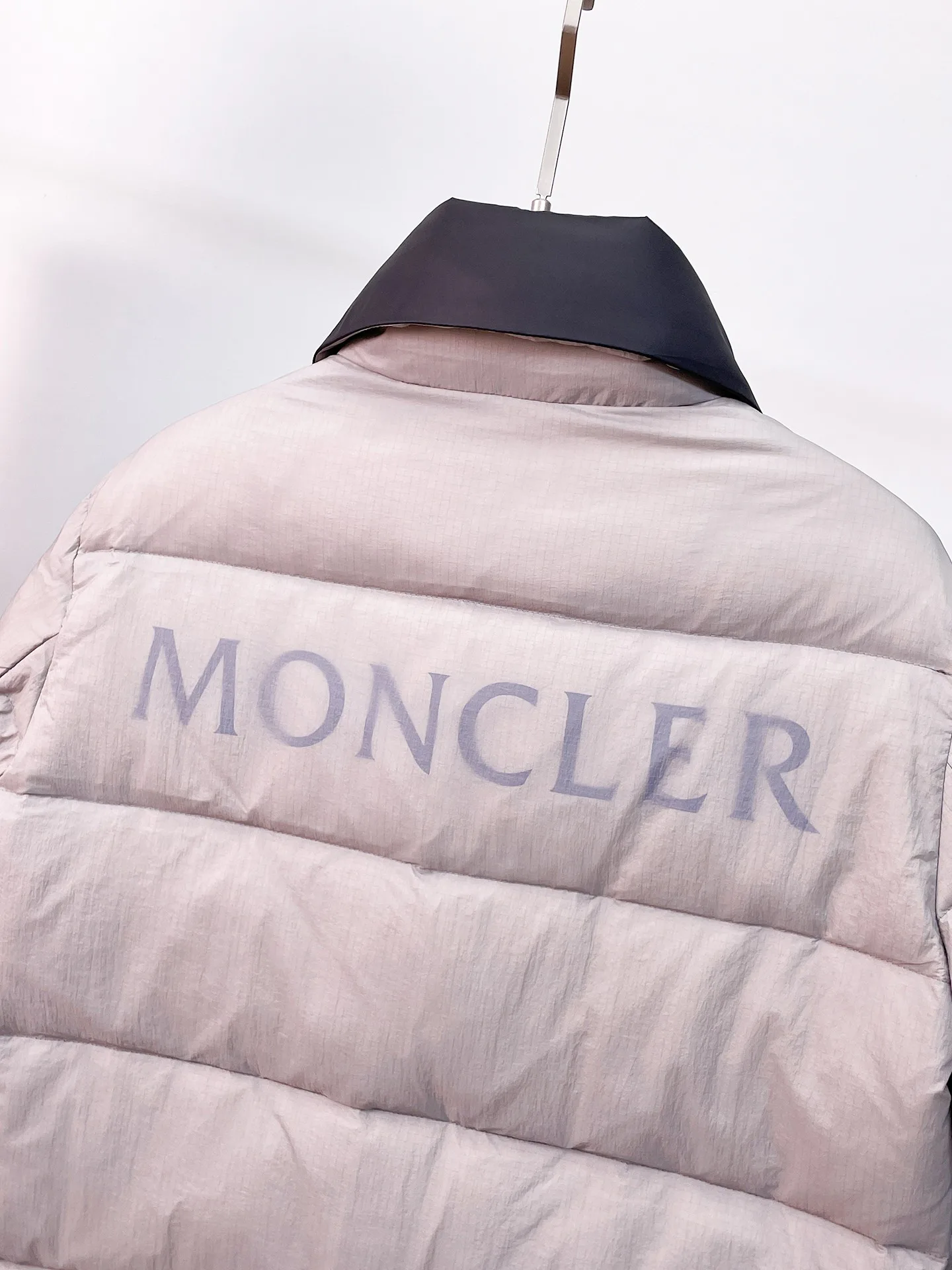 Куртки И Пуховики Мужские Moncler 492851