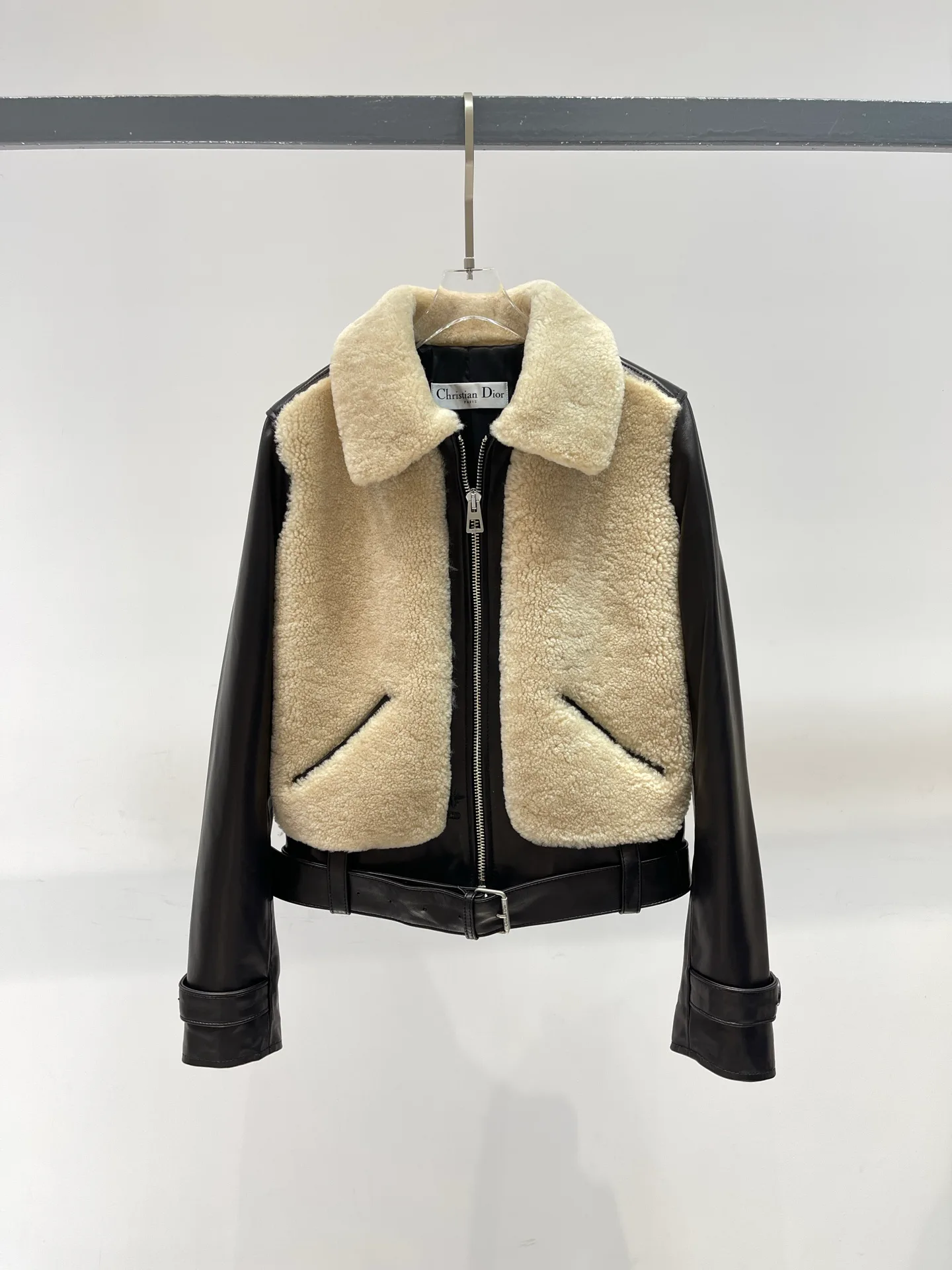 Кожаные Куртки И Дублёнки Женские Christian Dior 1067911