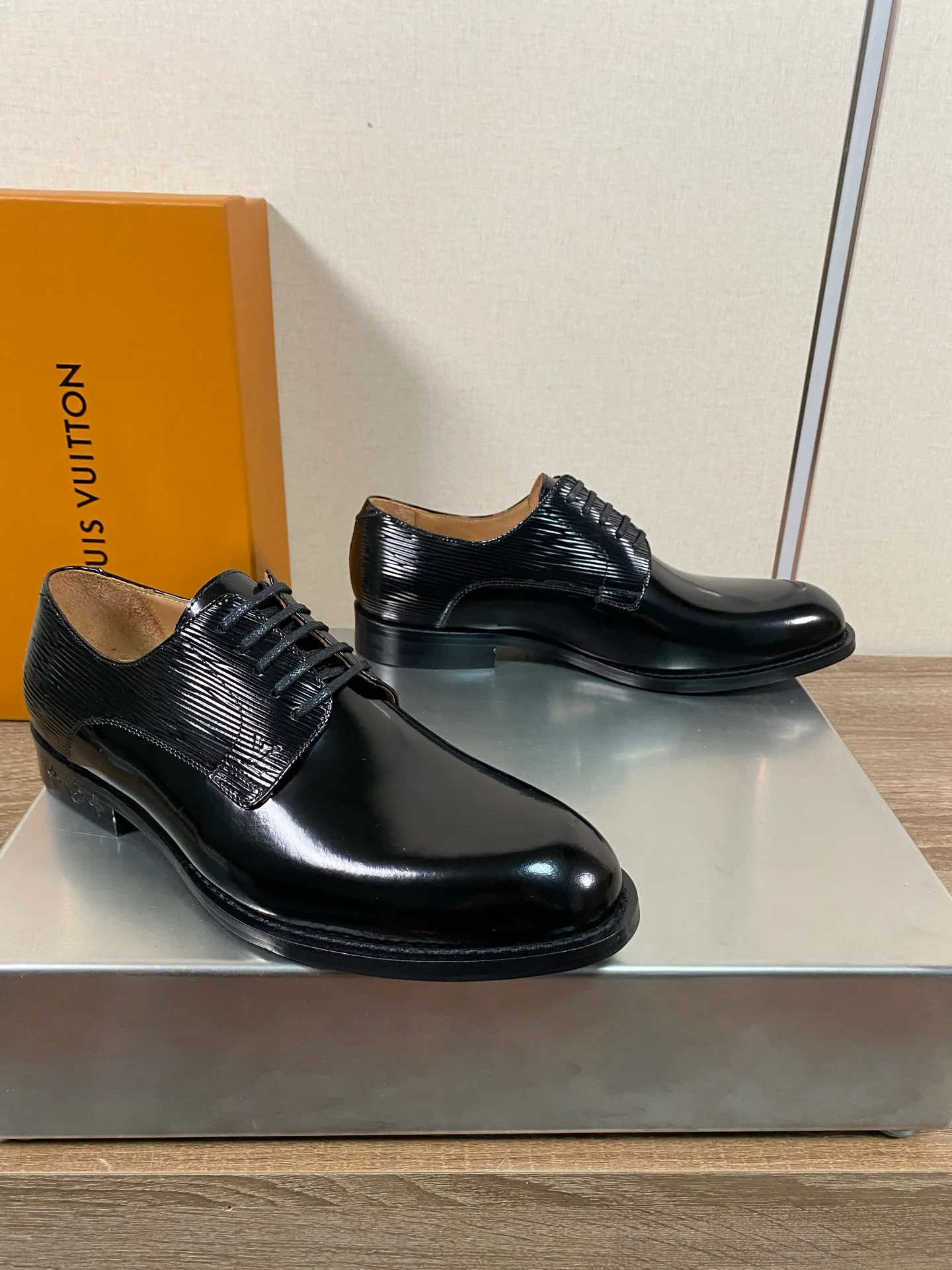Лоферы И Туфли Мужские Louis Vuitton 18078681