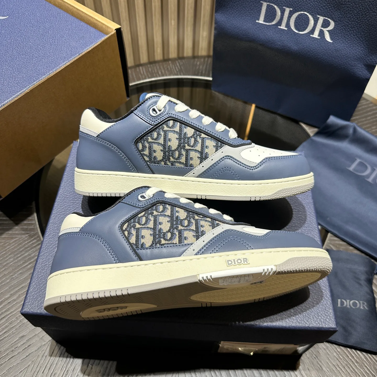 Кроссовки Женские Christian Dior 19584200