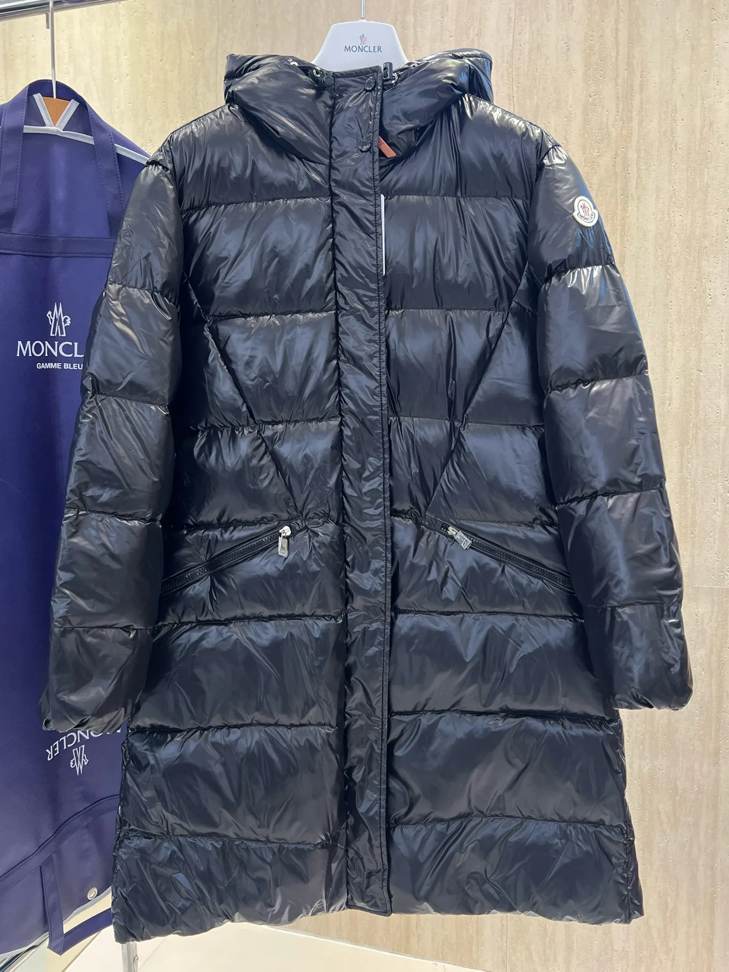 Куртки И Пуховики Женские Moncler 18723445