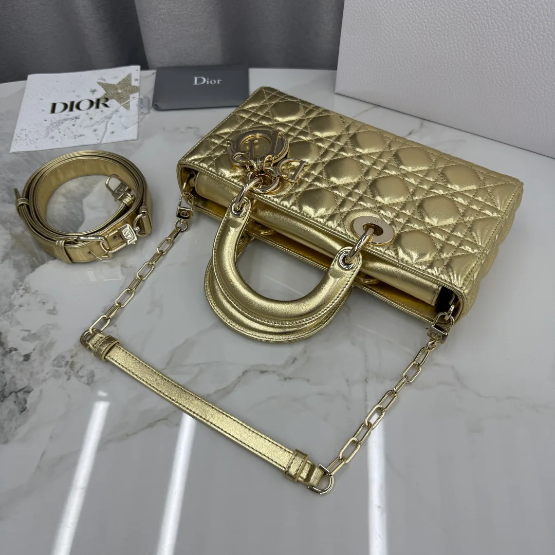 Классические Сумки Женские Christian Dior 18116440