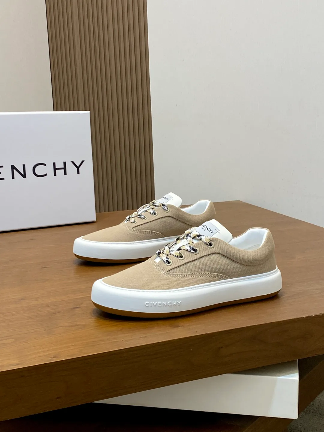Кроссовки Мужские Givenchy 19337018