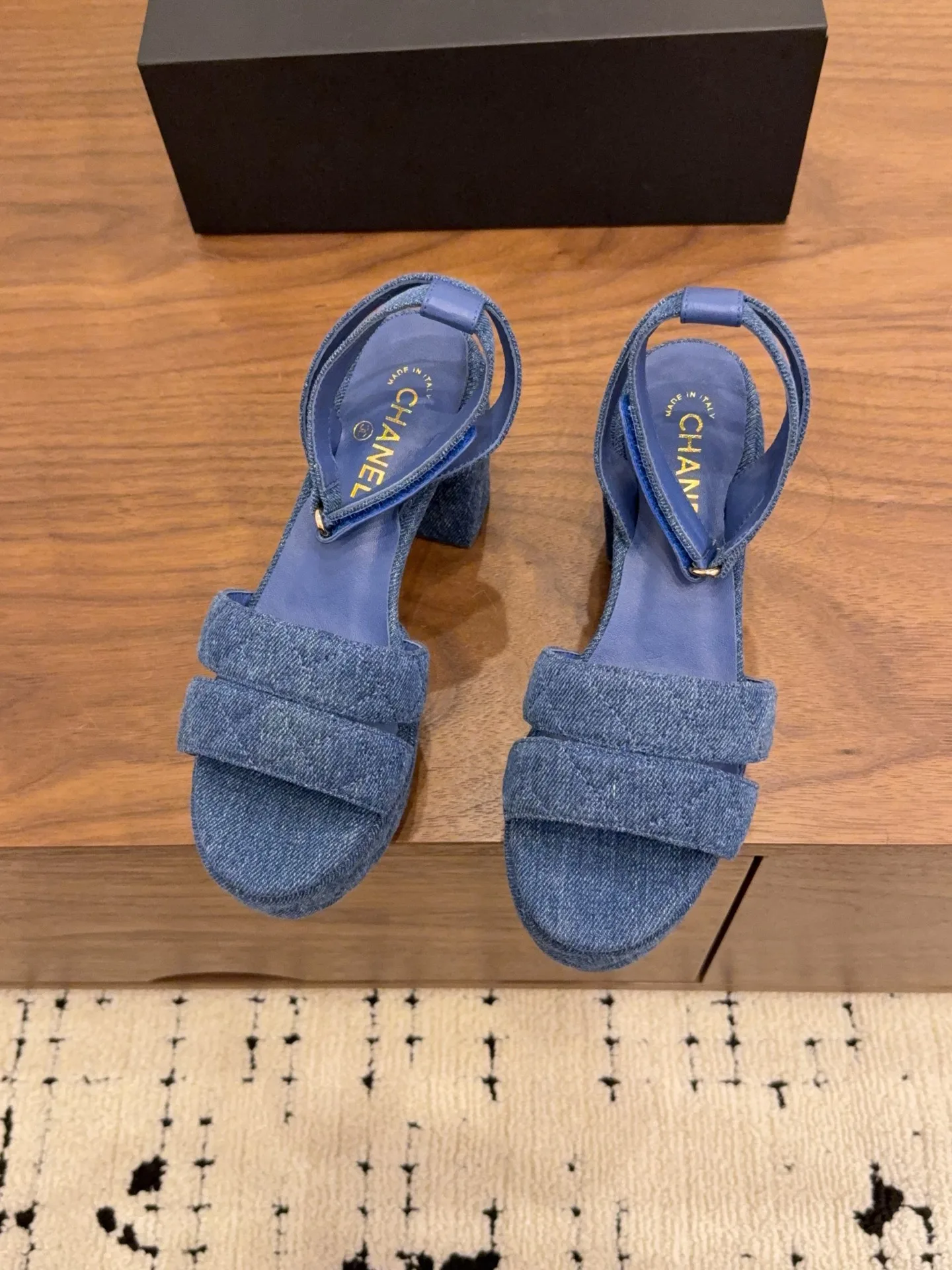 Сандалии Женские Chanel 11499620
