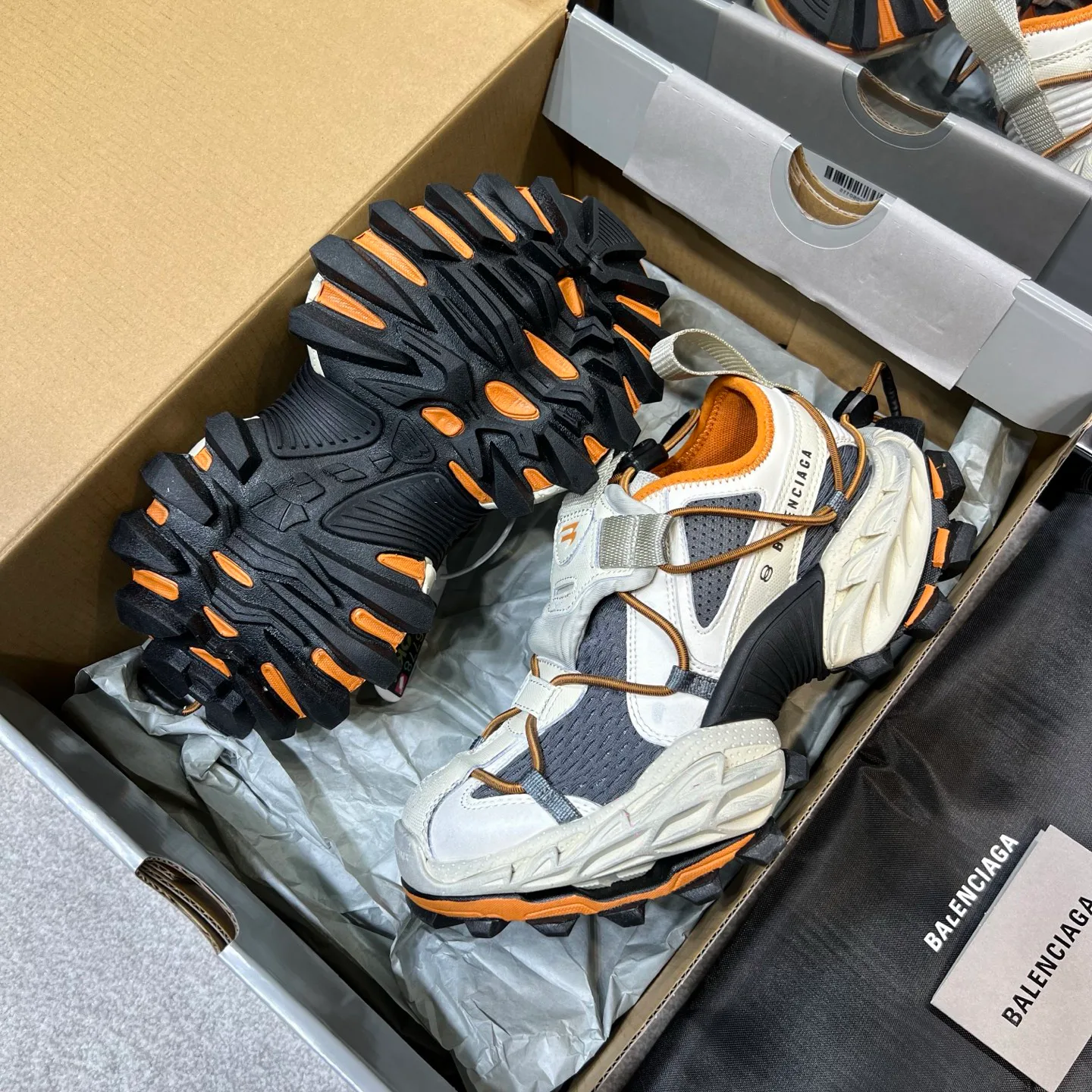 Кроссовки Женские Balenciaga 25832