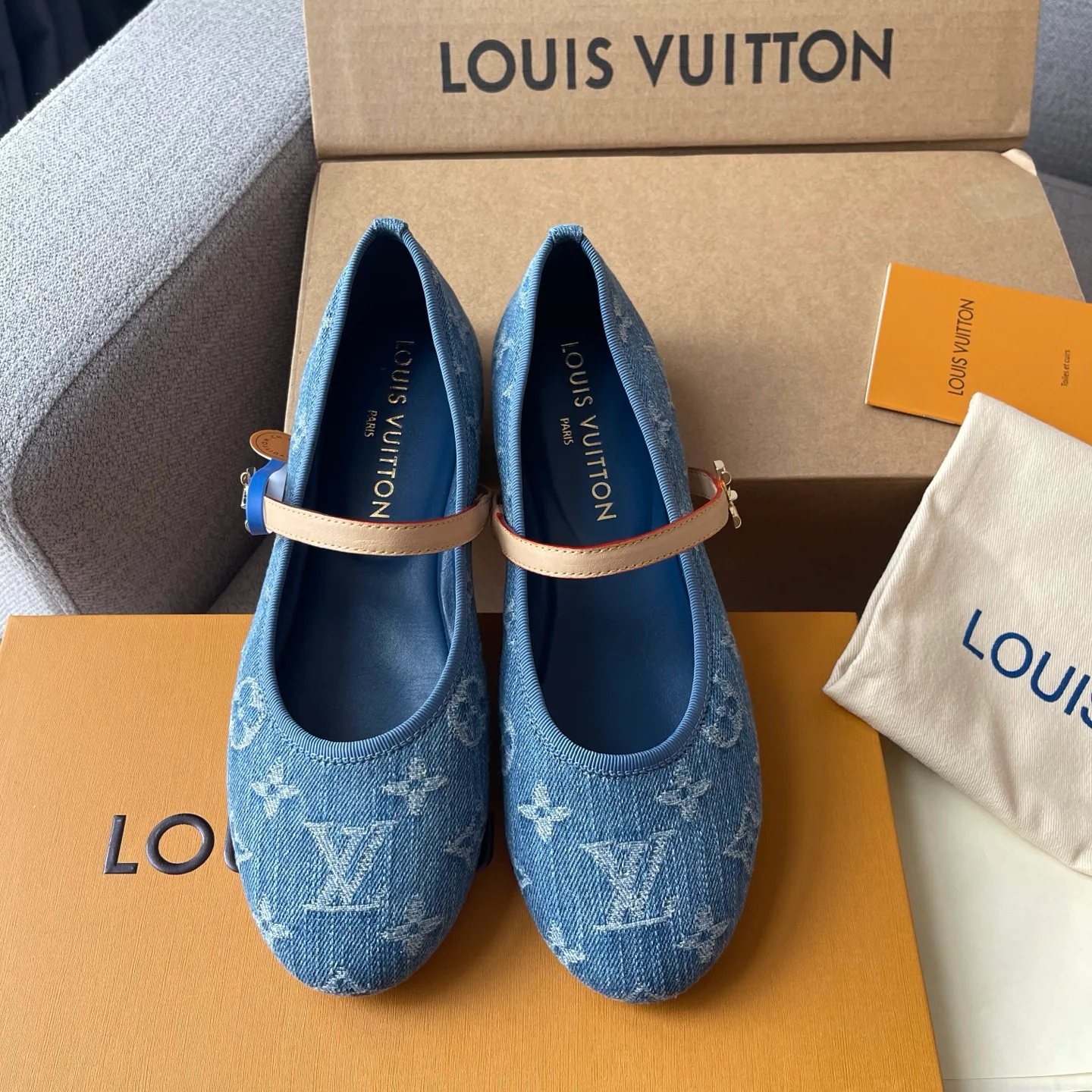 Туфли Женские Louis Vuitton 12818121