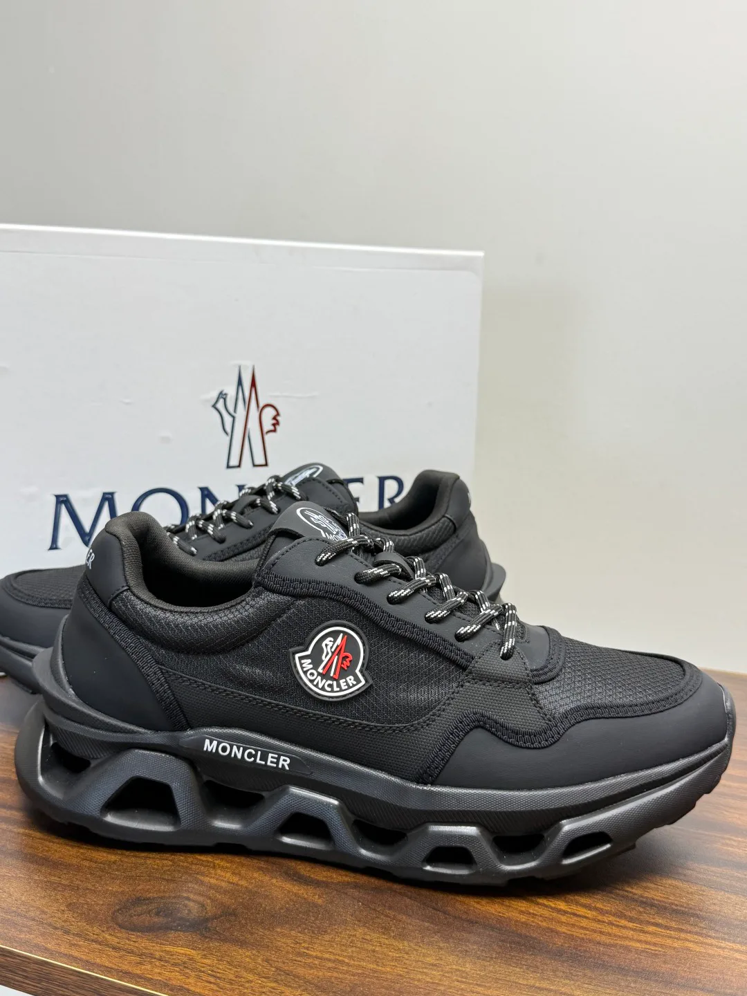 Кроссовки Мужские Moncler 19401691
