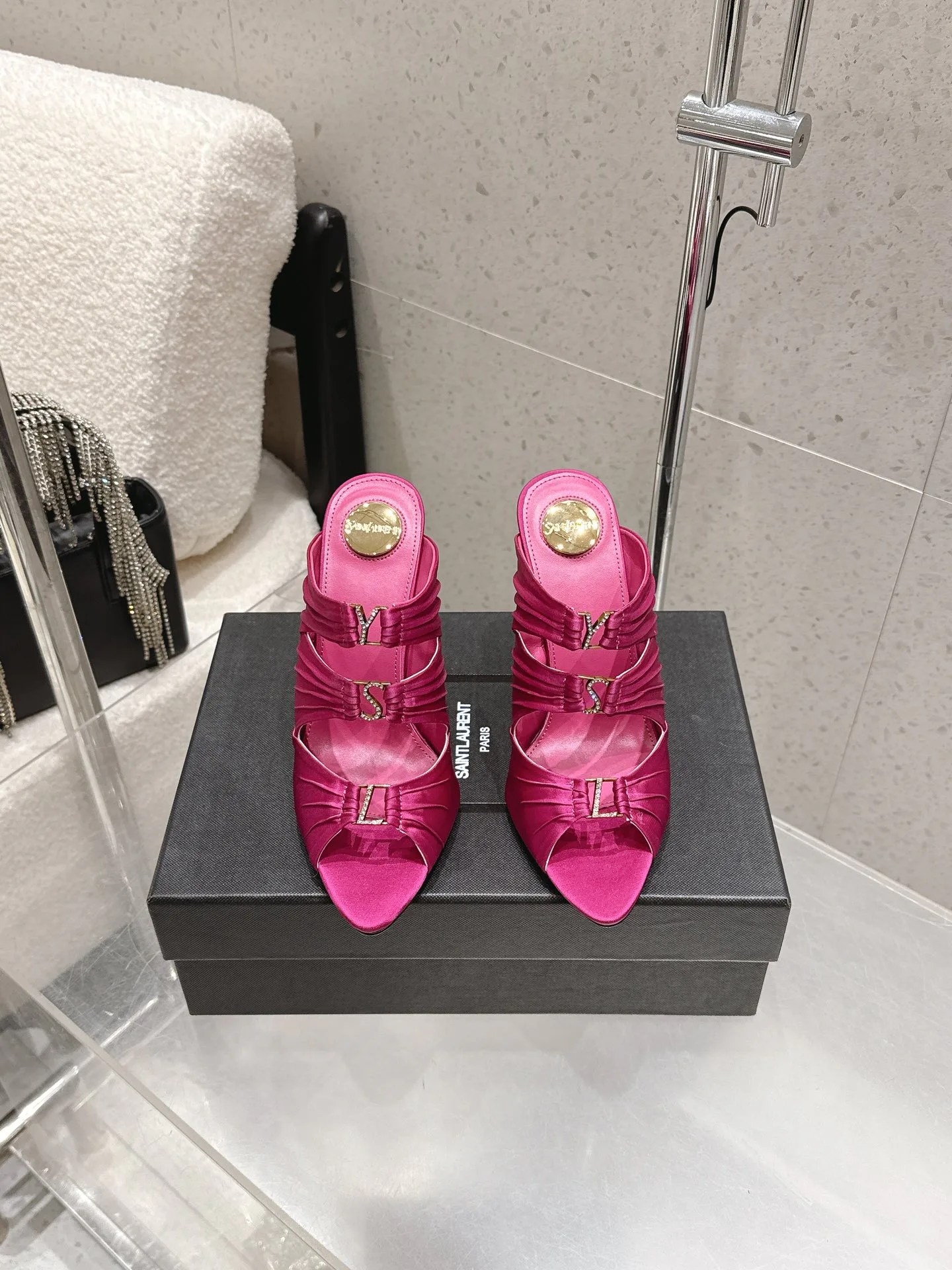 Босоножки Женские Saint Laurent 4537247