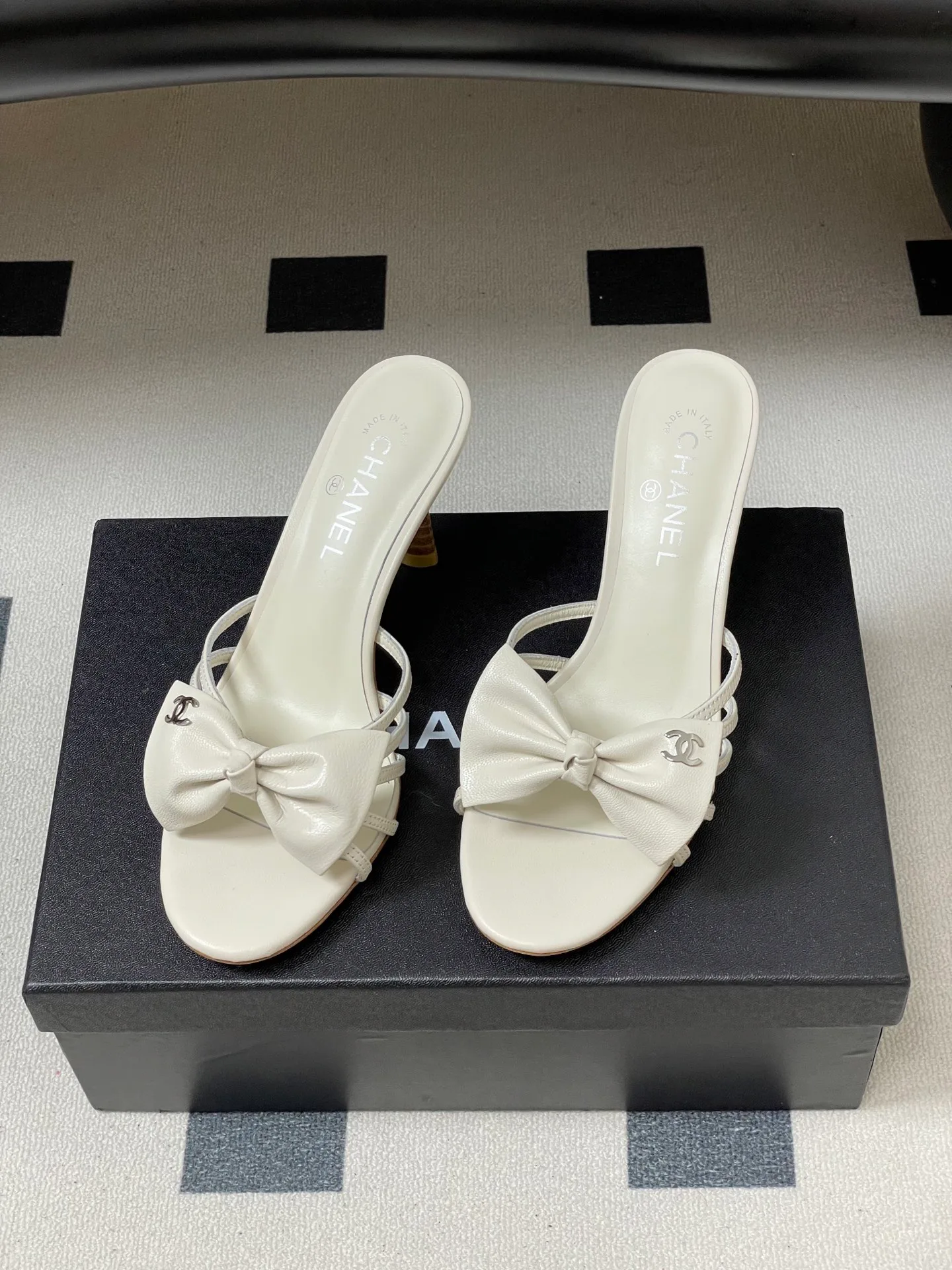 Босоножки Женские Chanel 13226156