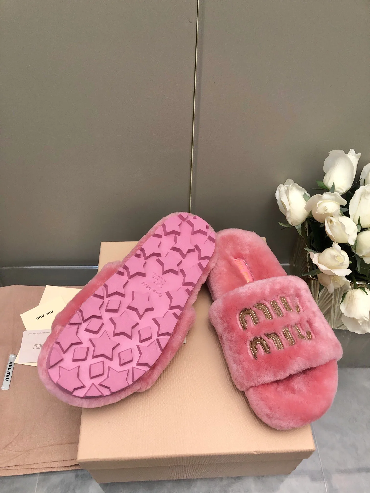 Тапочки Женские Miu Miu 18005826
