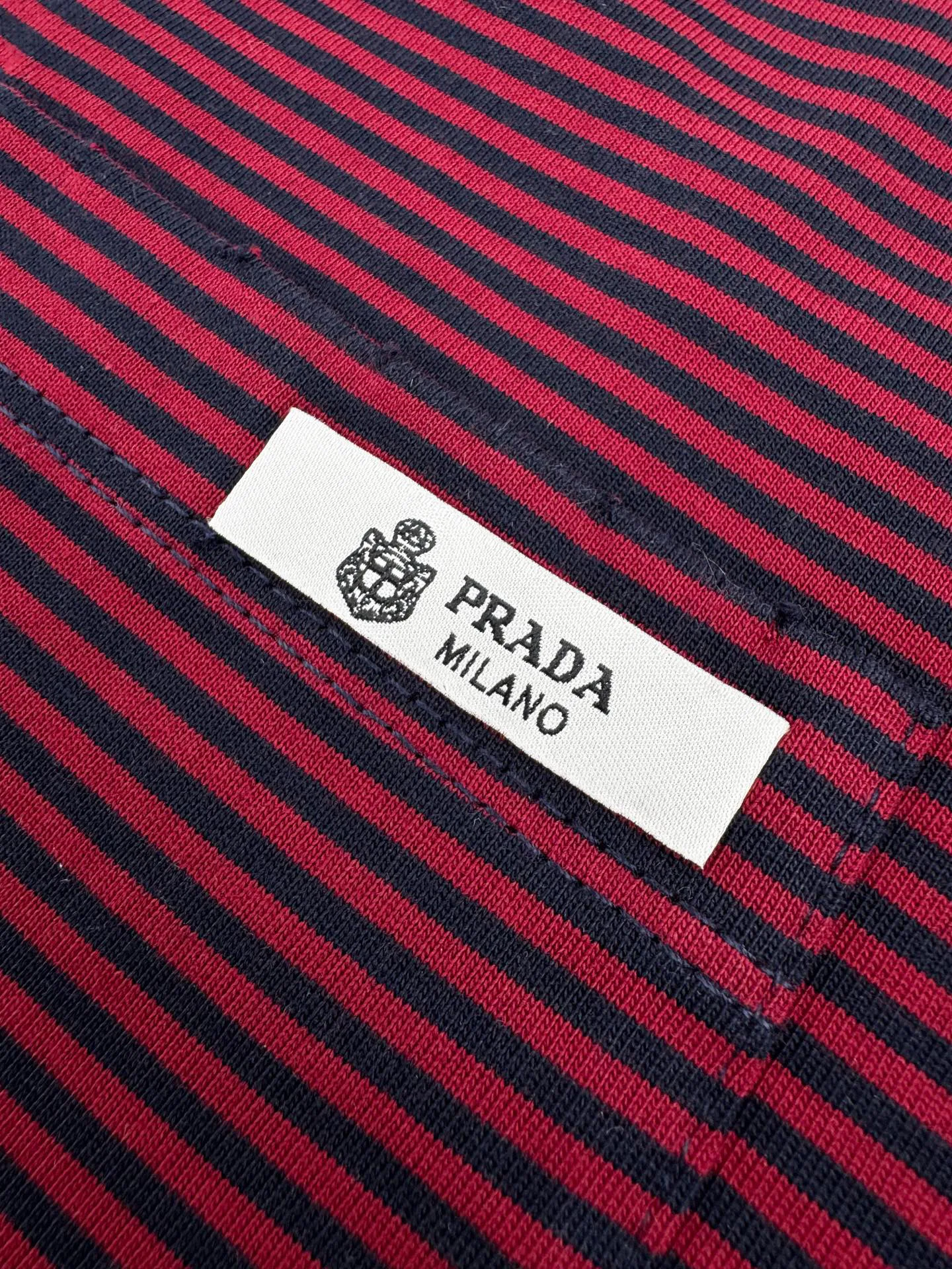 Футболки Женские Prada 1817138