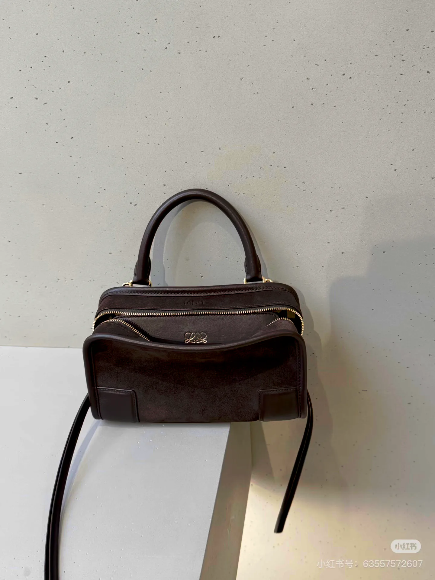 Классические Сумки Женские Loewe 11892158