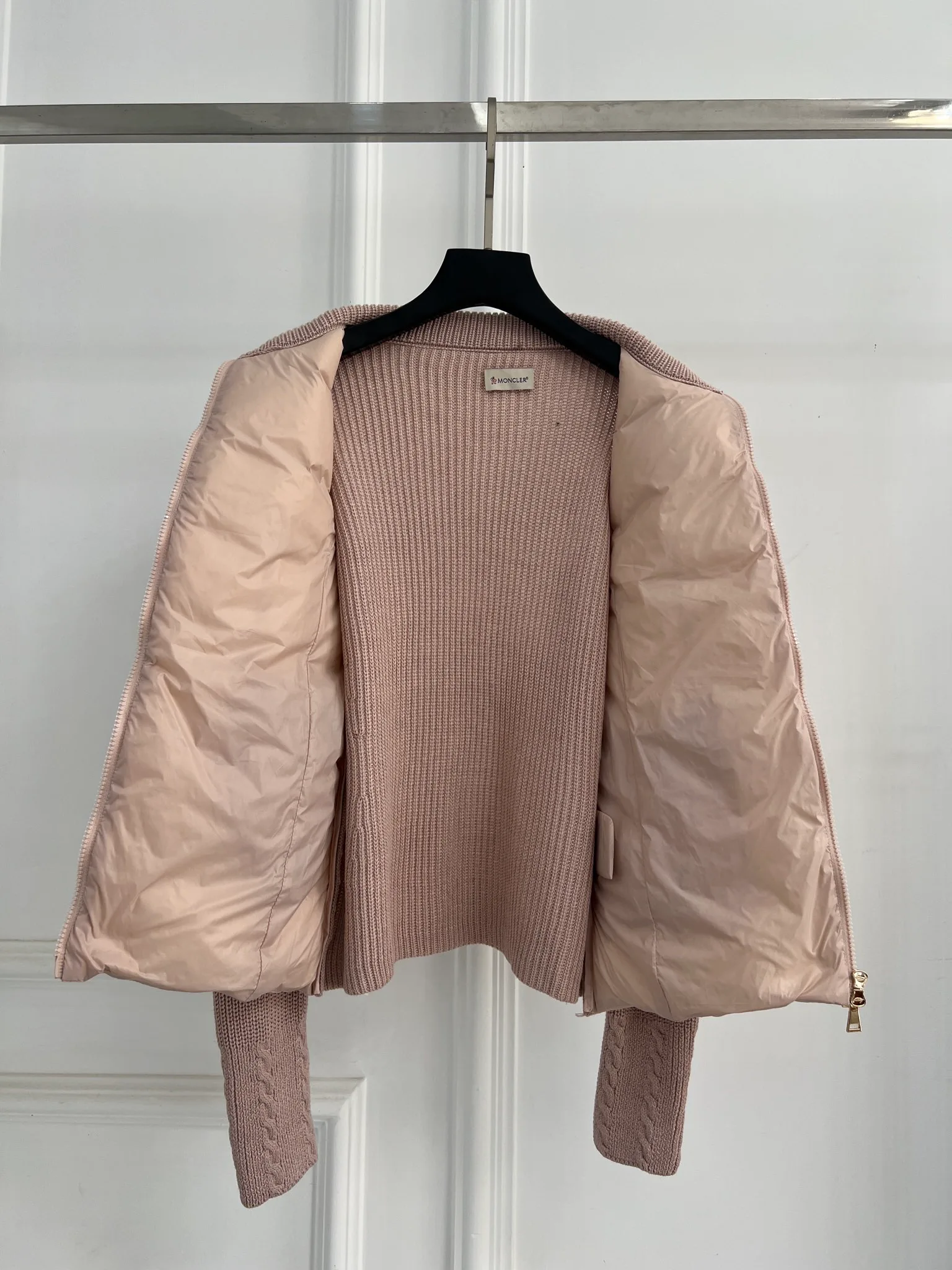 Куртки И Пуховики Женские Moncler 18416258