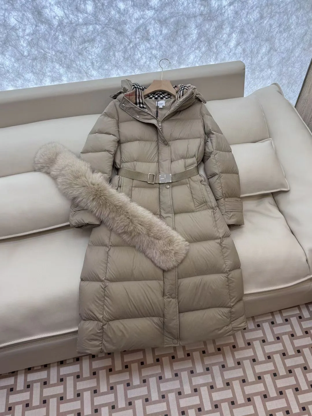 Куртки И Пуховики Женские Burberry 18169336