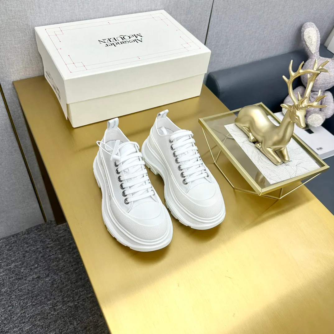Кроссовки Женские Alexander Mcqueen 18397468