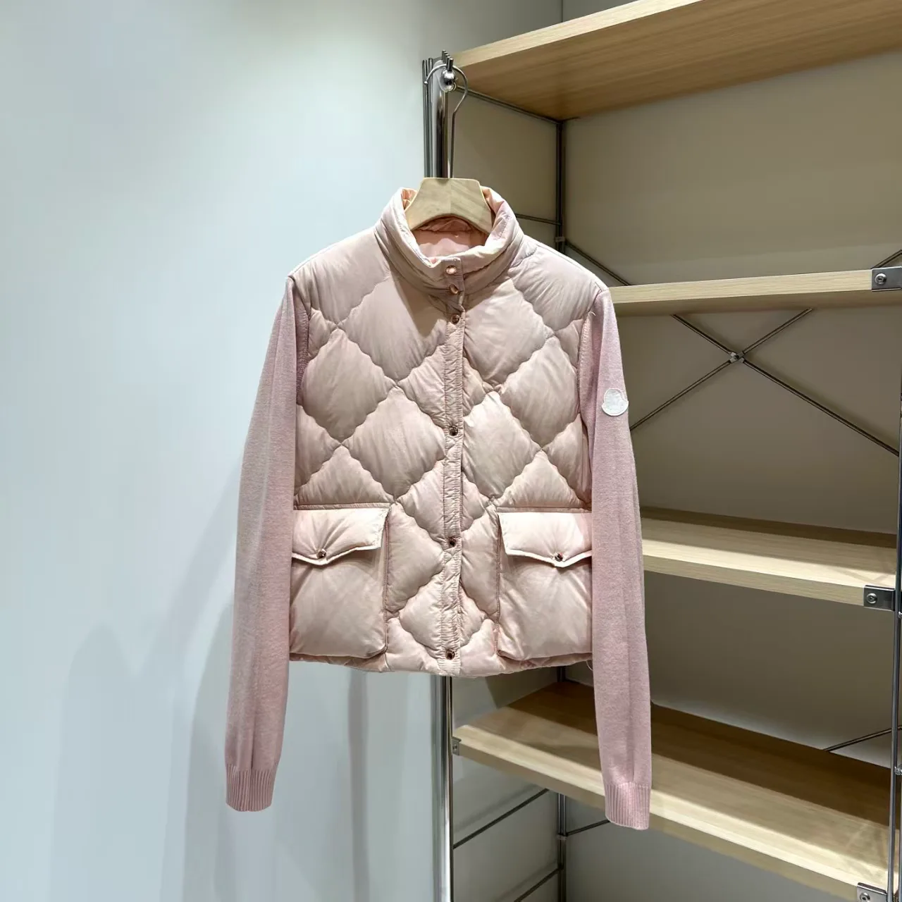 Куртки И Пуховики Женские Moncler 18131411